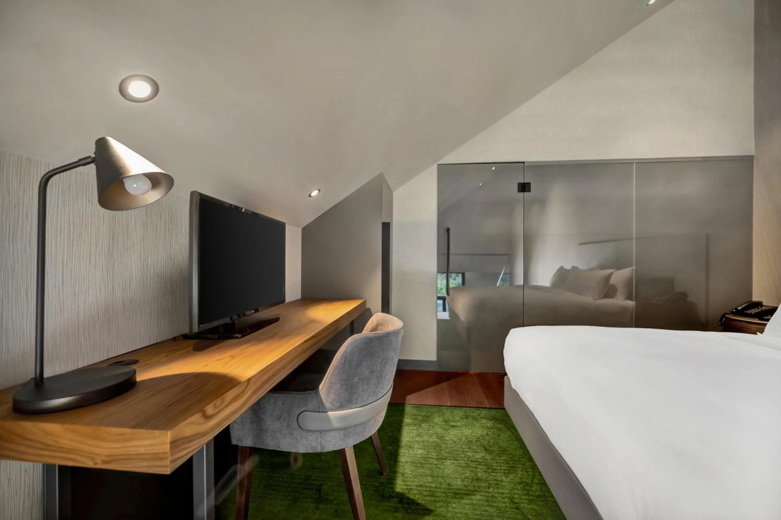 Bedroom, Bed in Hilton Porto Gaia