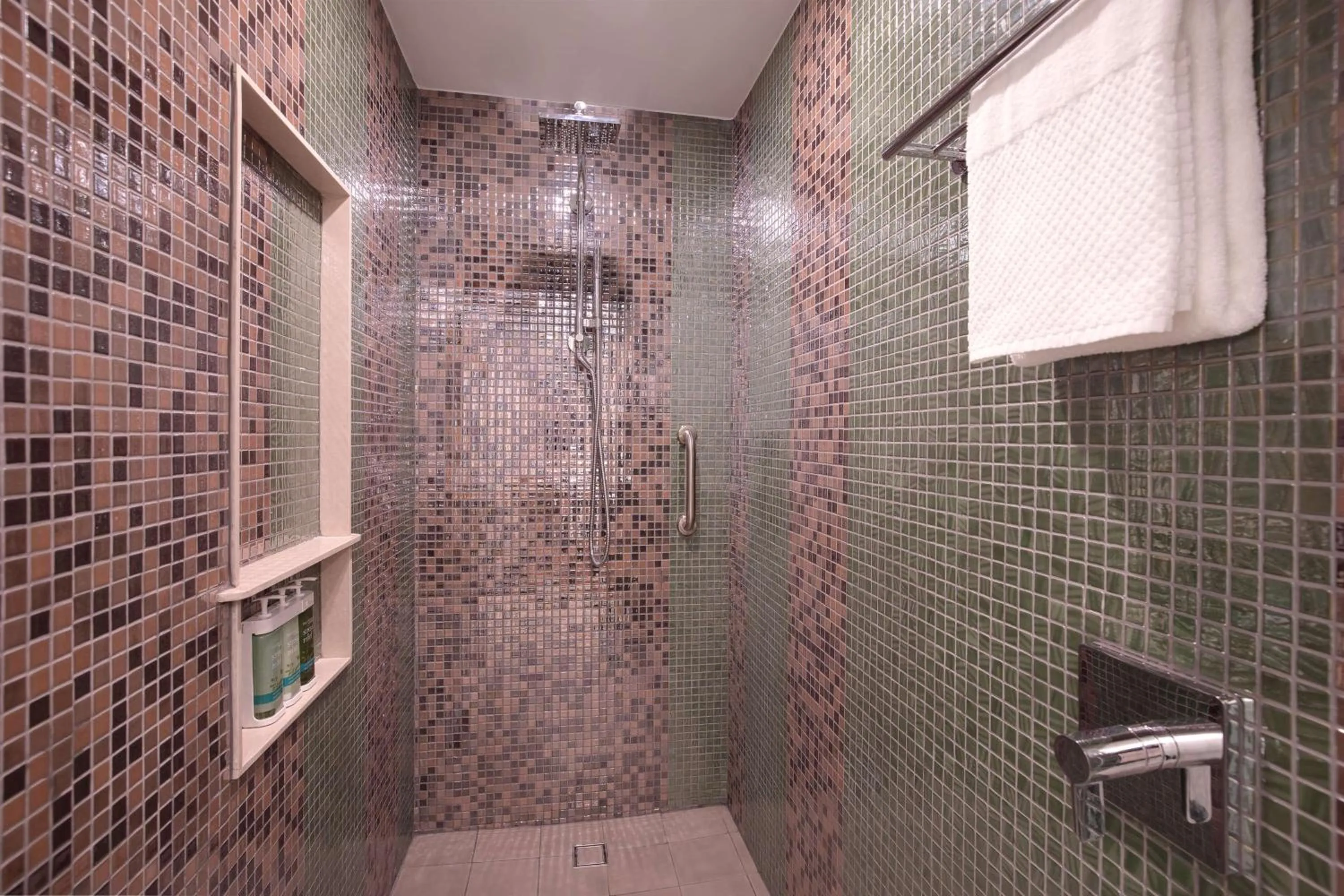 Bathroom in Botanika Osa Peninsula, Curio Collection By Hilton