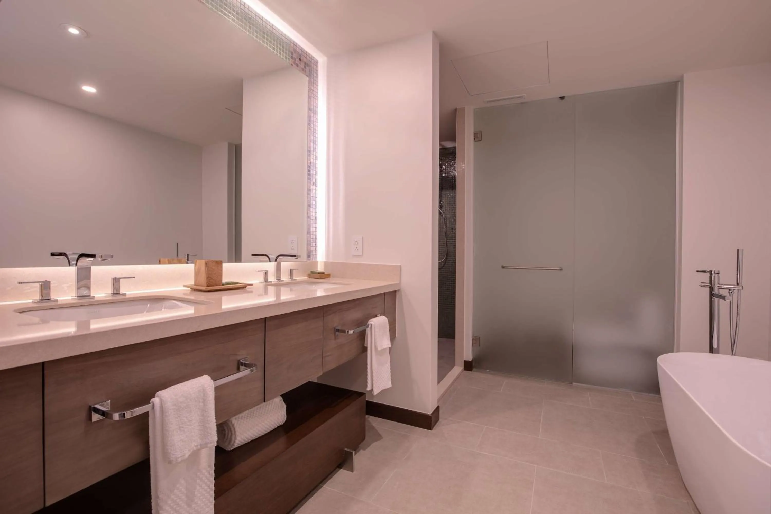 Shower in Botanika Osa Peninsula, Curio Collection By Hilton