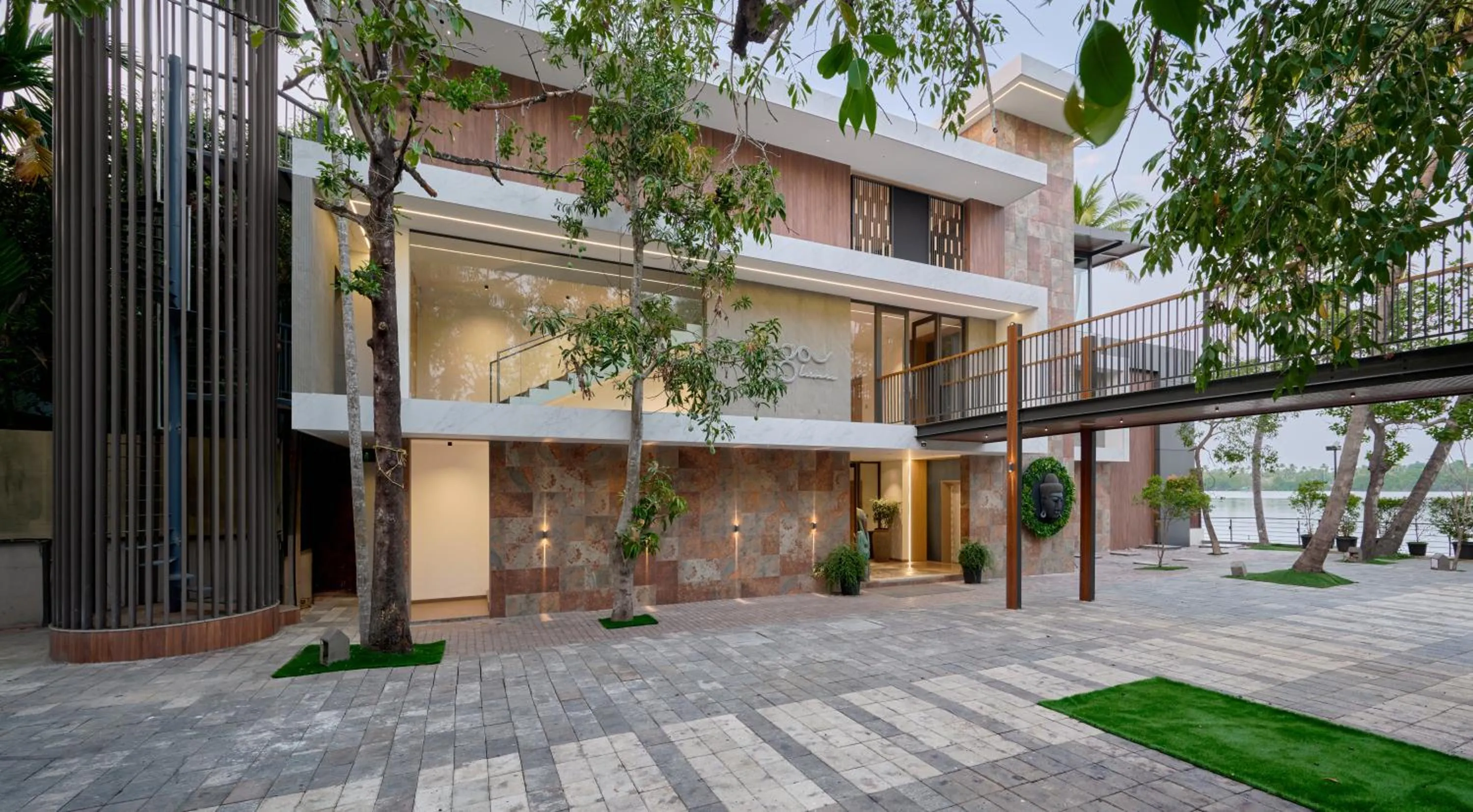 Lago Leisure Resort & Spa