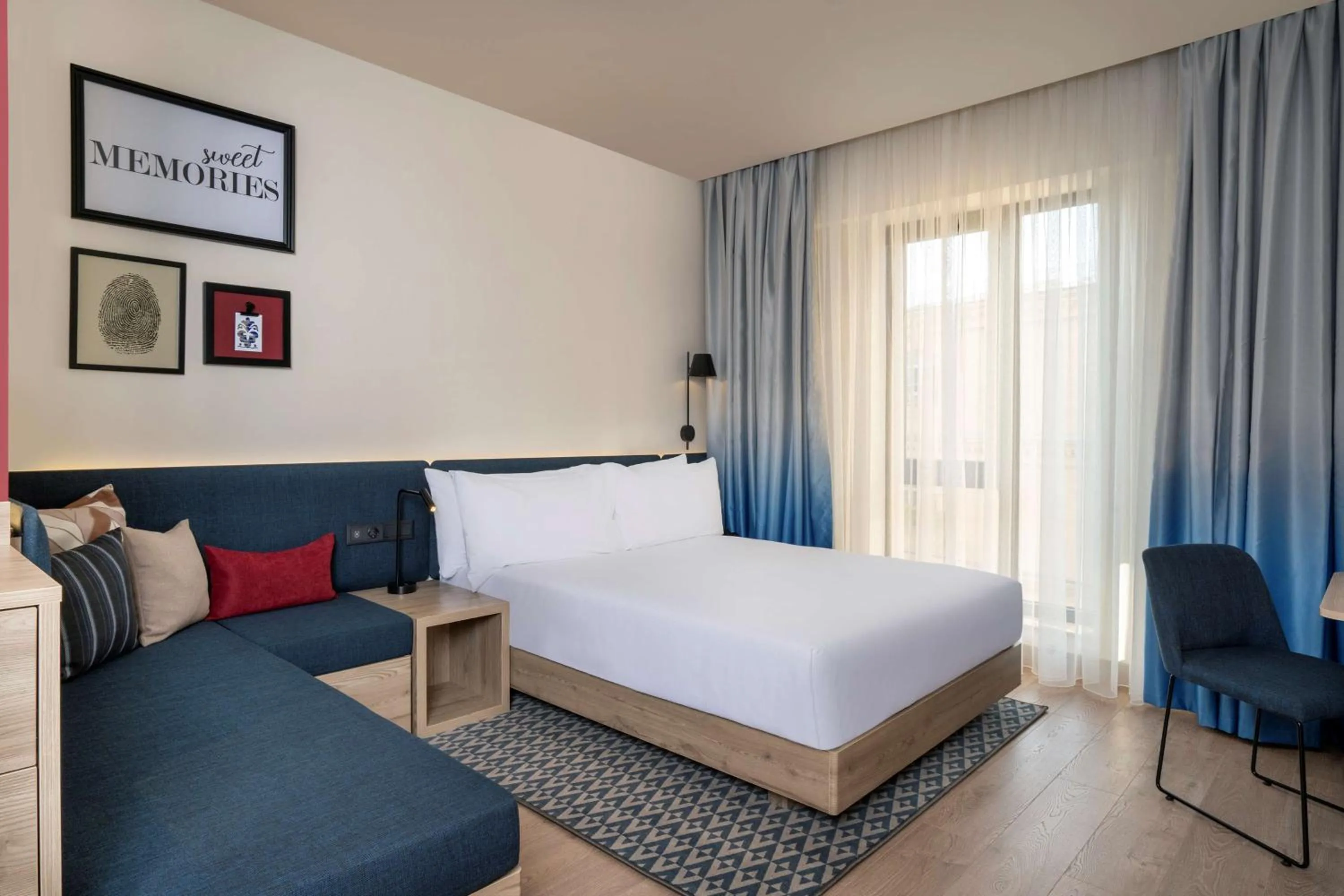 Bedroom, Bed in Hampton By Hilton Tashkent