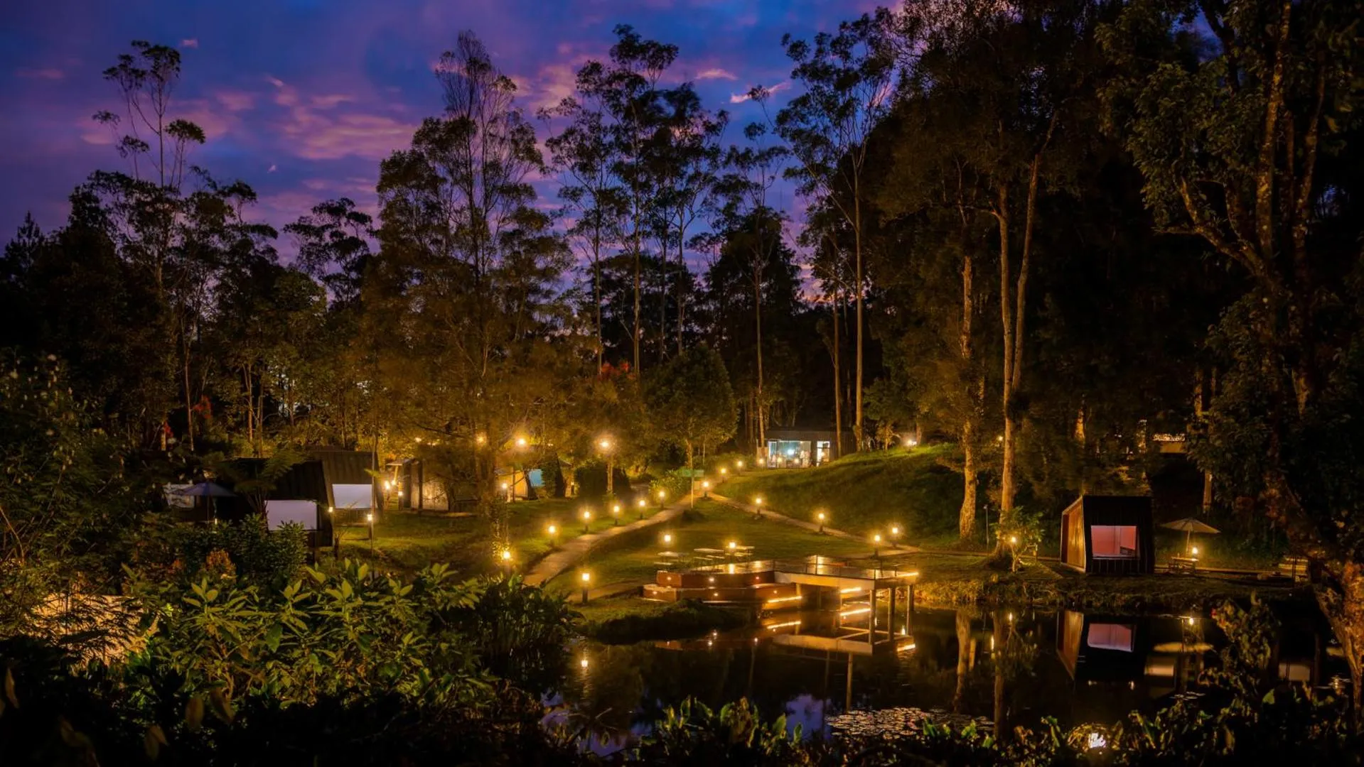 Property building in Bobocabin Ranca Upas, Bandung