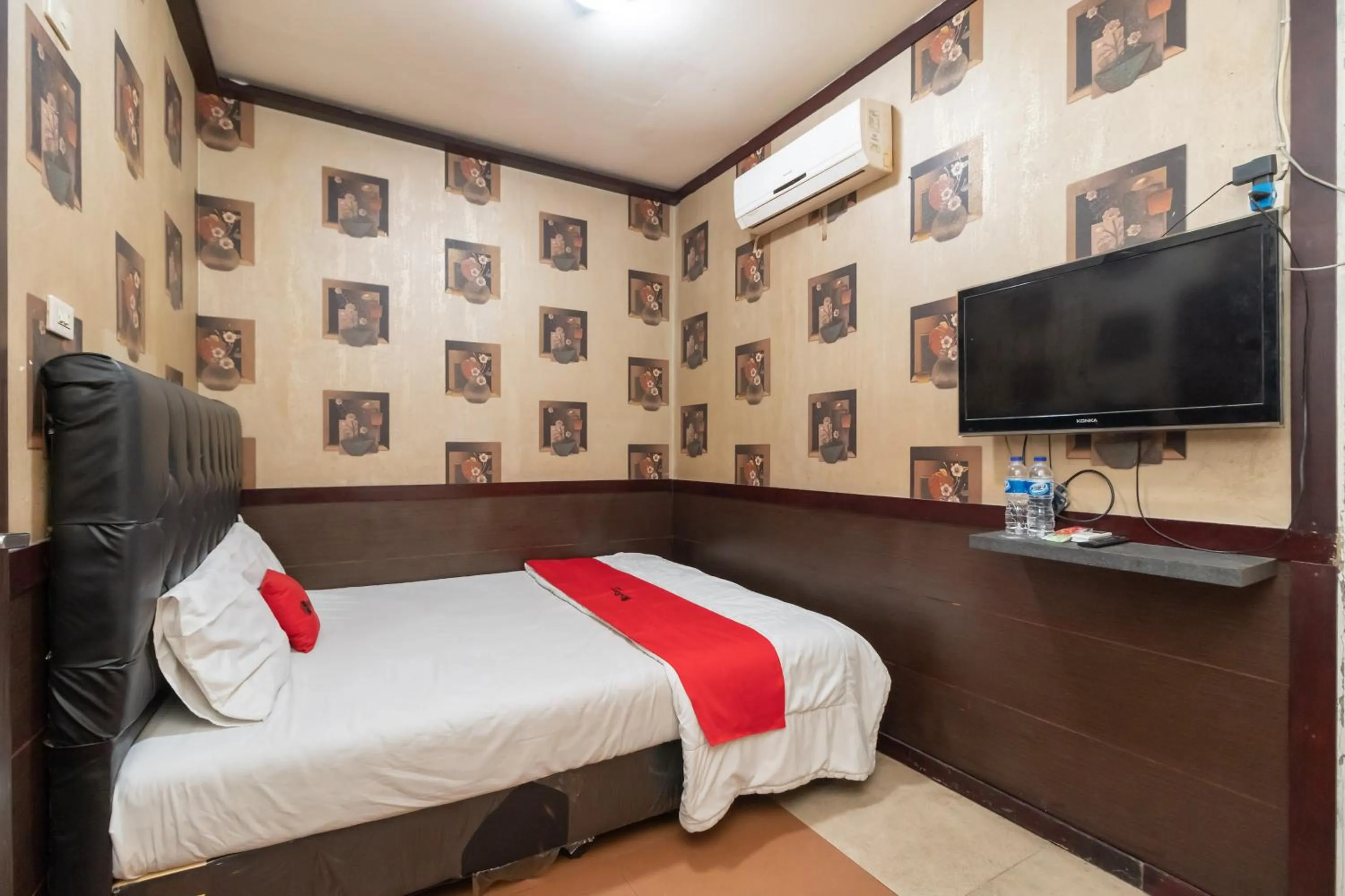 Bed in RedDoorz @ Jalan Gajah Mada Lampung