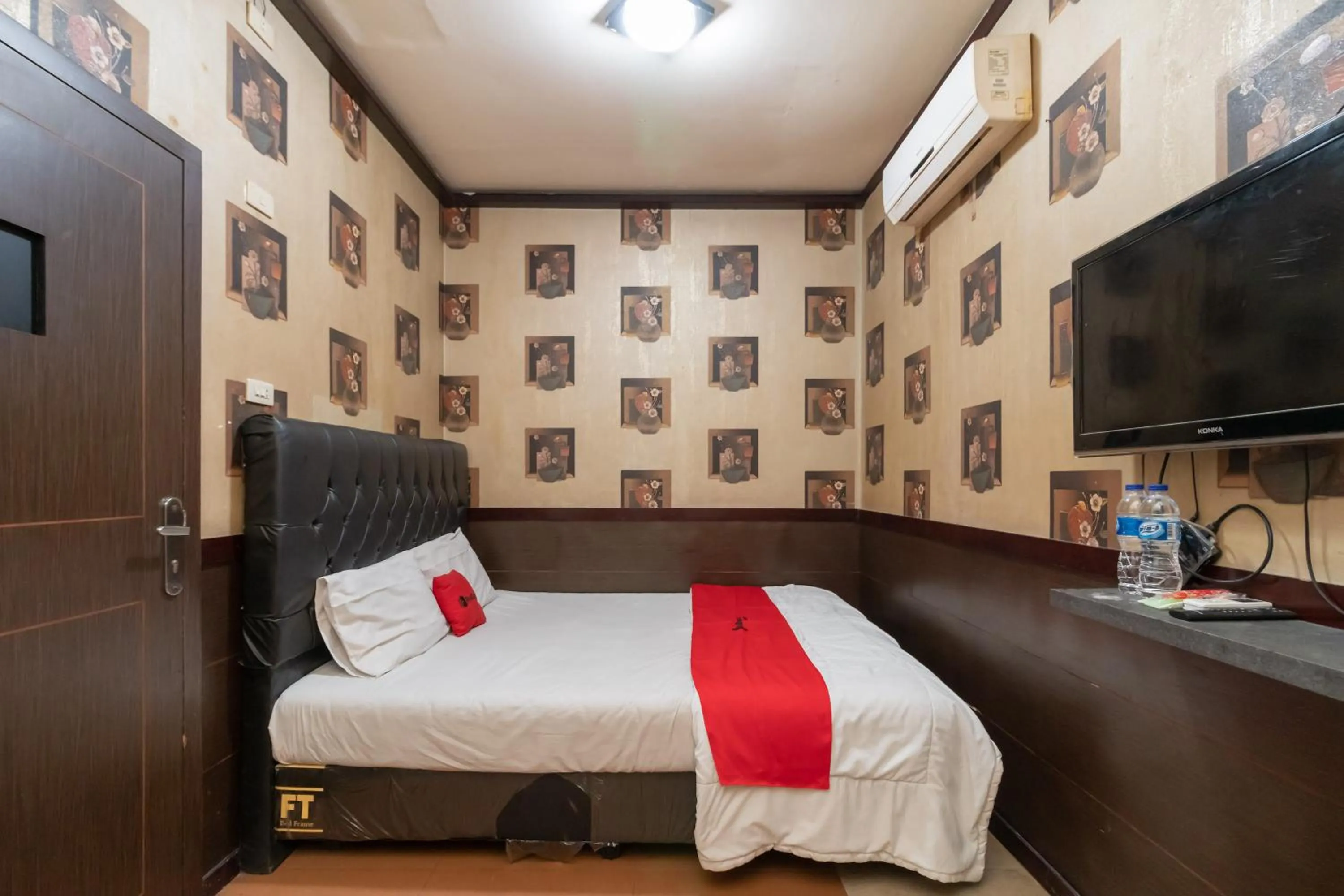 Bed in RedDoorz @ Jalan Gajah Mada Lampung