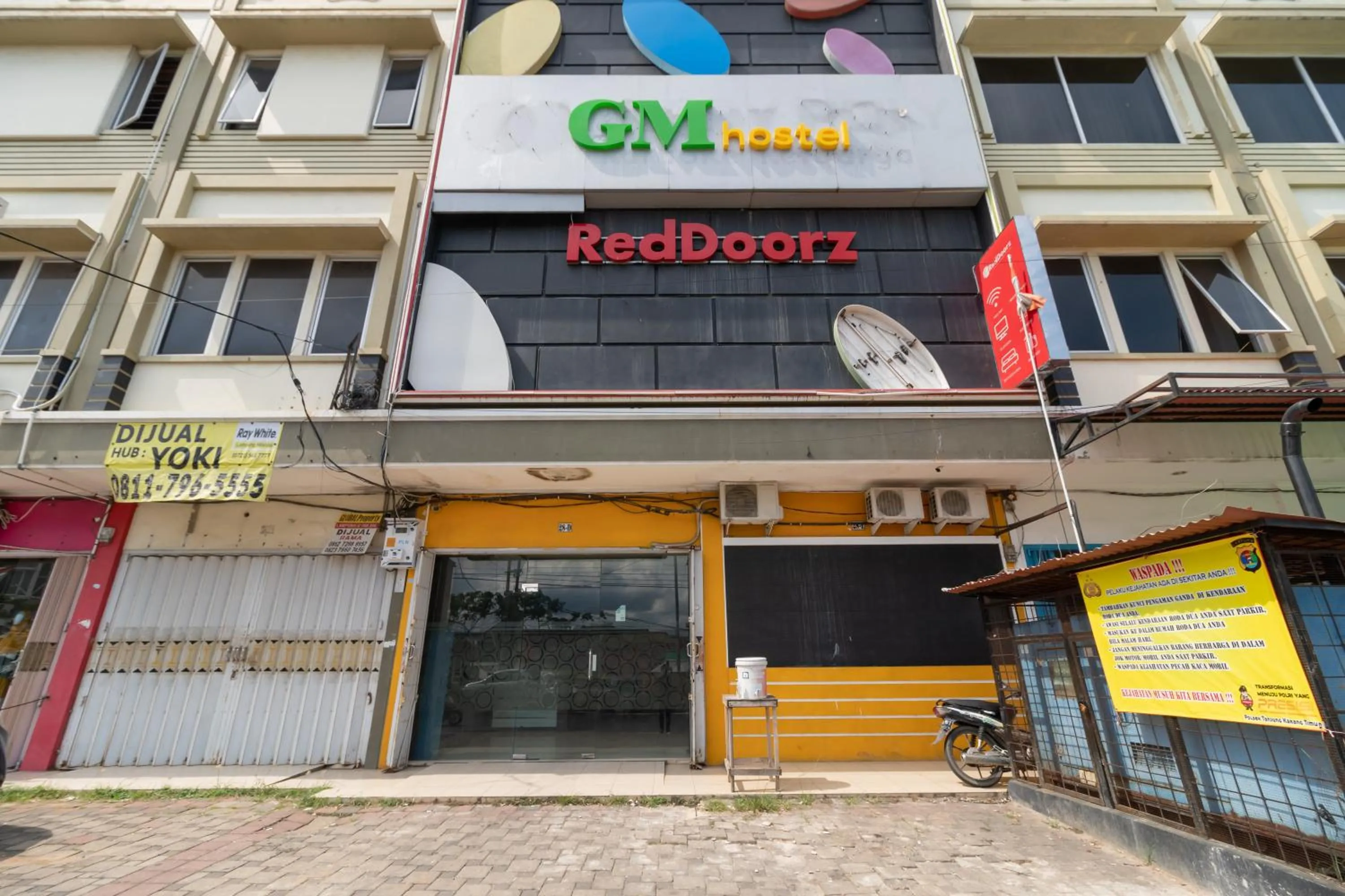 Property building in RedDoorz @ Jalan Gajah Mada Lampung