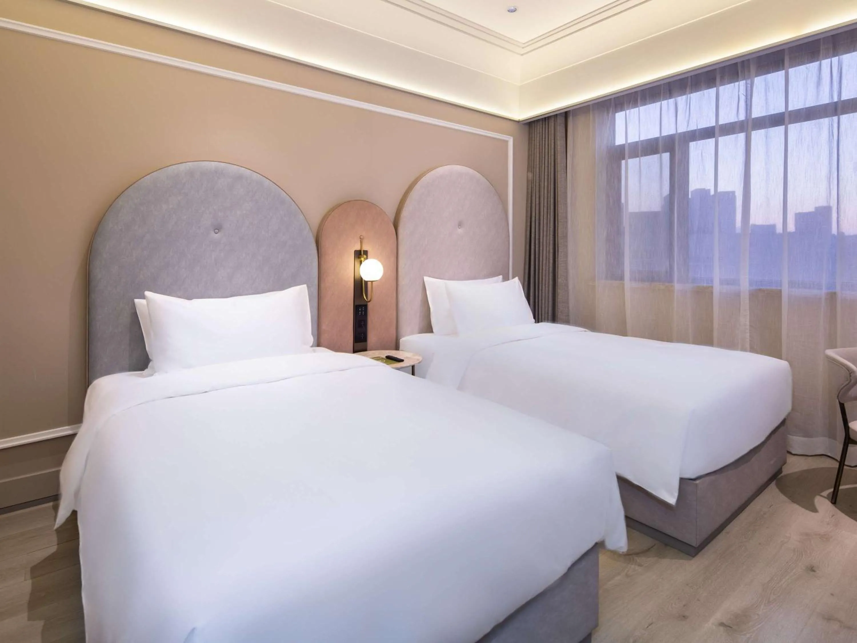 Mercure Qingdao Downtown