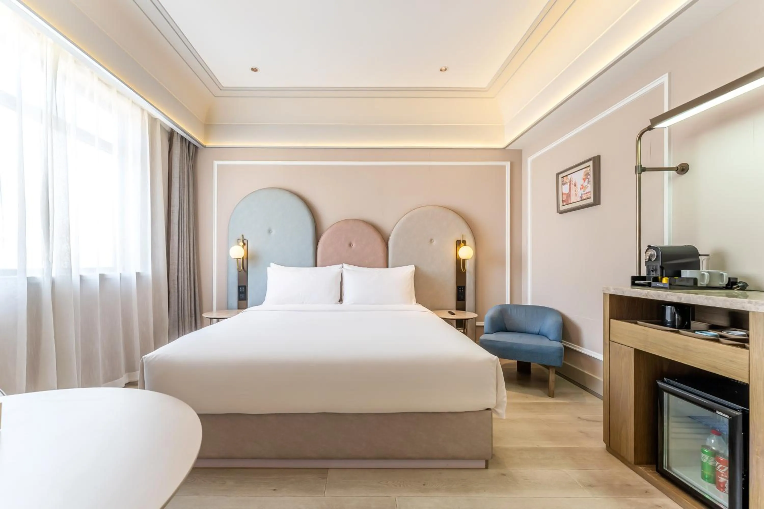 Bed in Mercure Qingdao Downtown