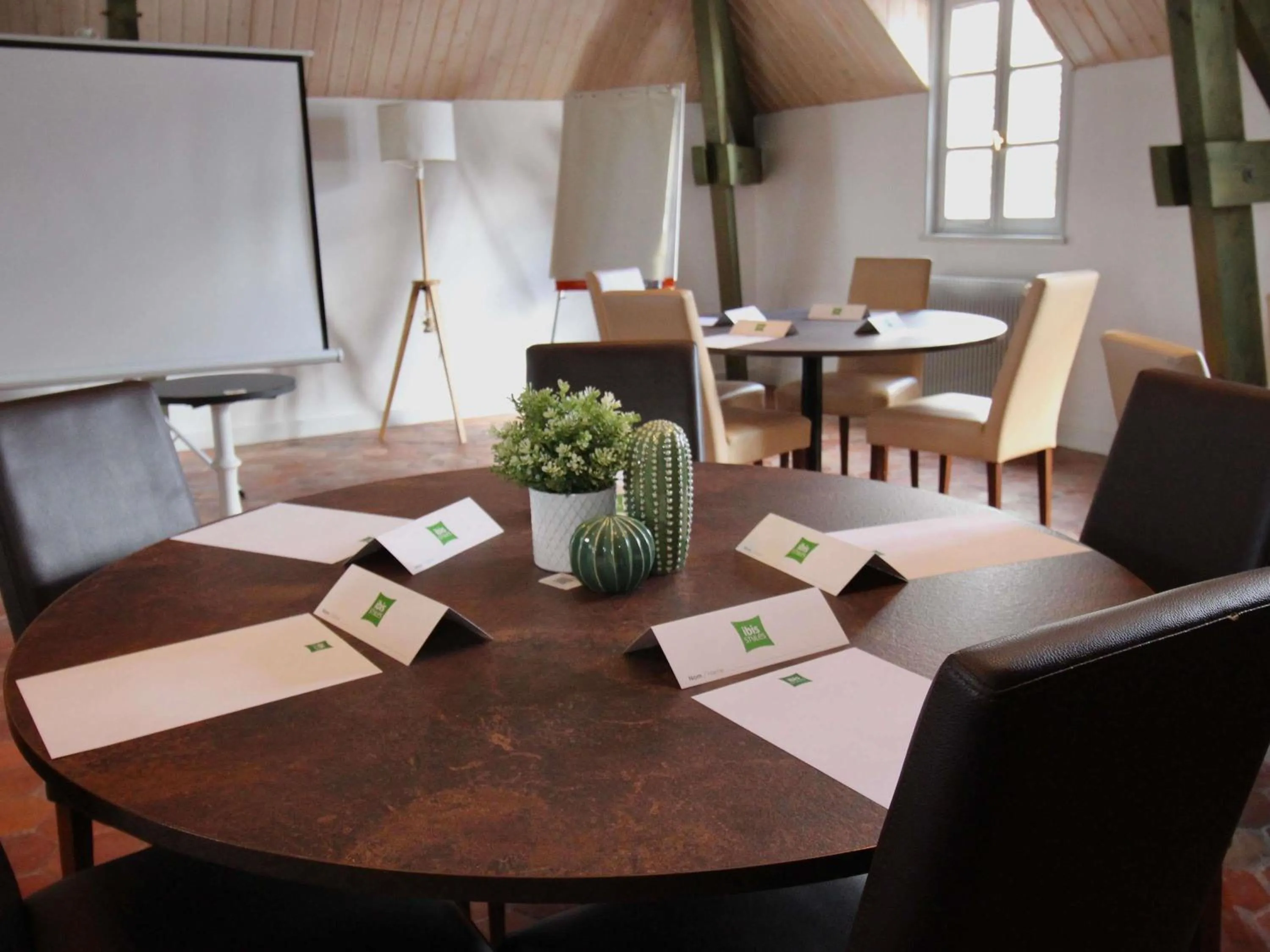 Meeting/conference room in ibis Styles Dijon Sud Domaine De Beauregard 21600 Longvic