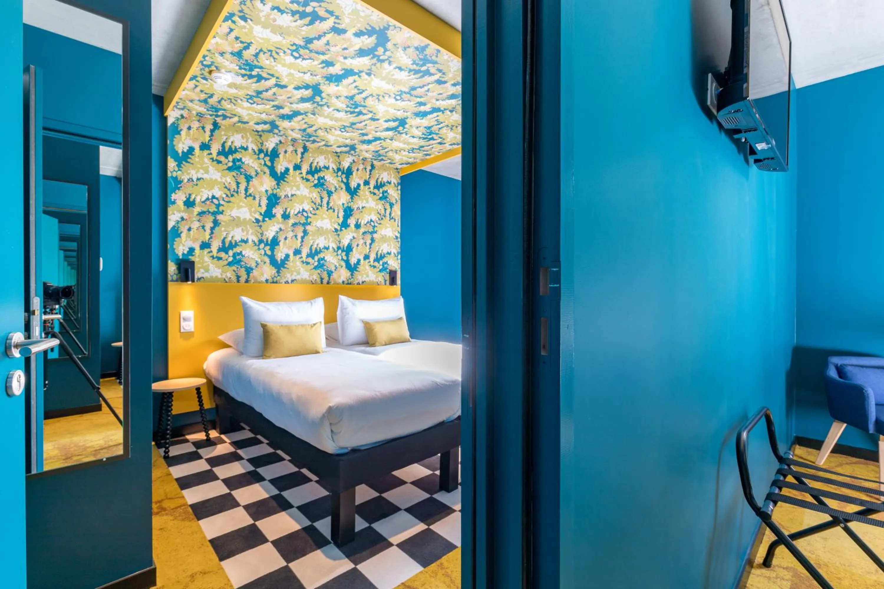 Bedroom, Bed in ibis Styles Dijon Sud Domaine De Beauregard 21600 Longvic