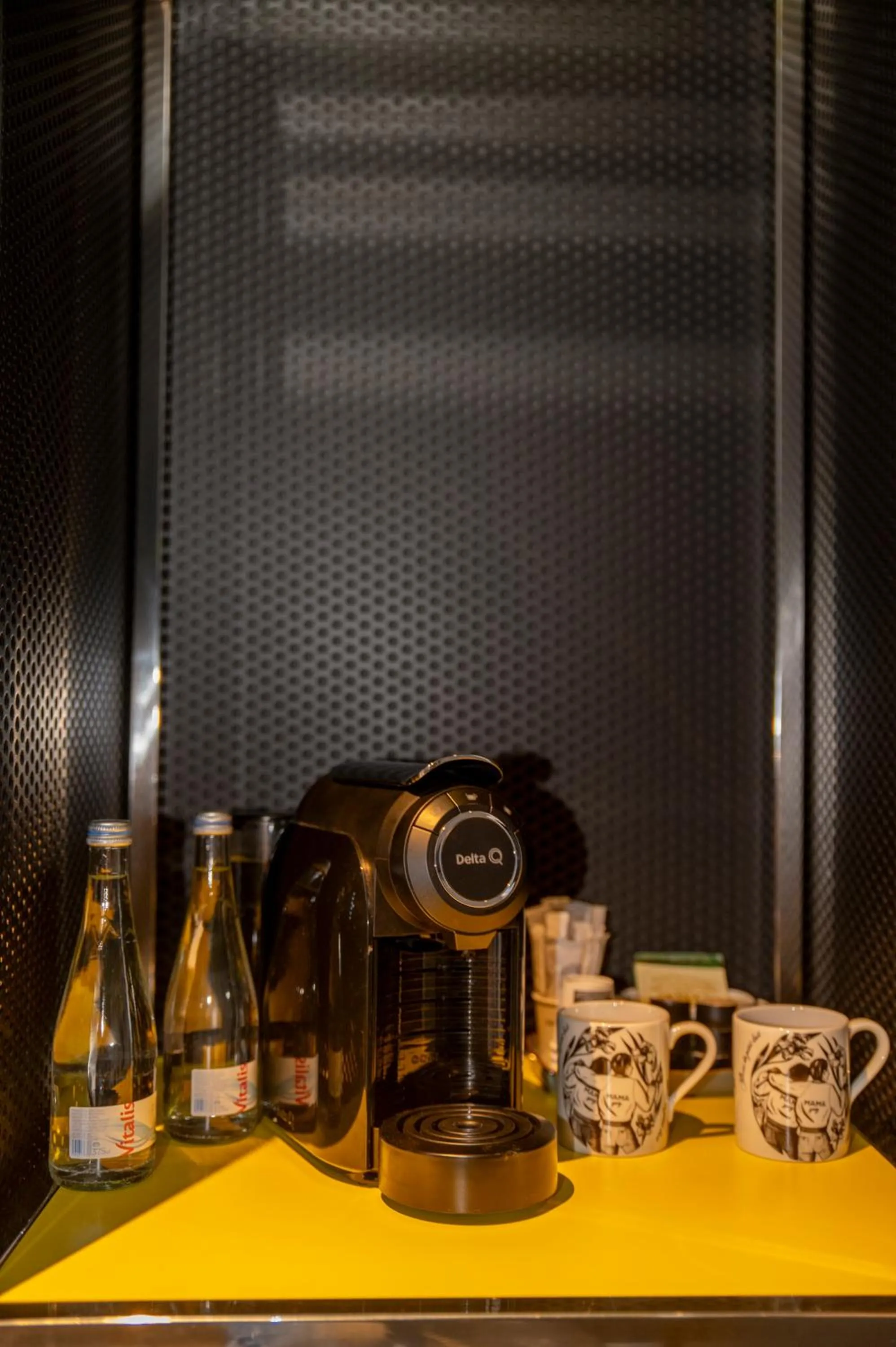 Coffee/tea facilities in Mama Shelter Lisboa