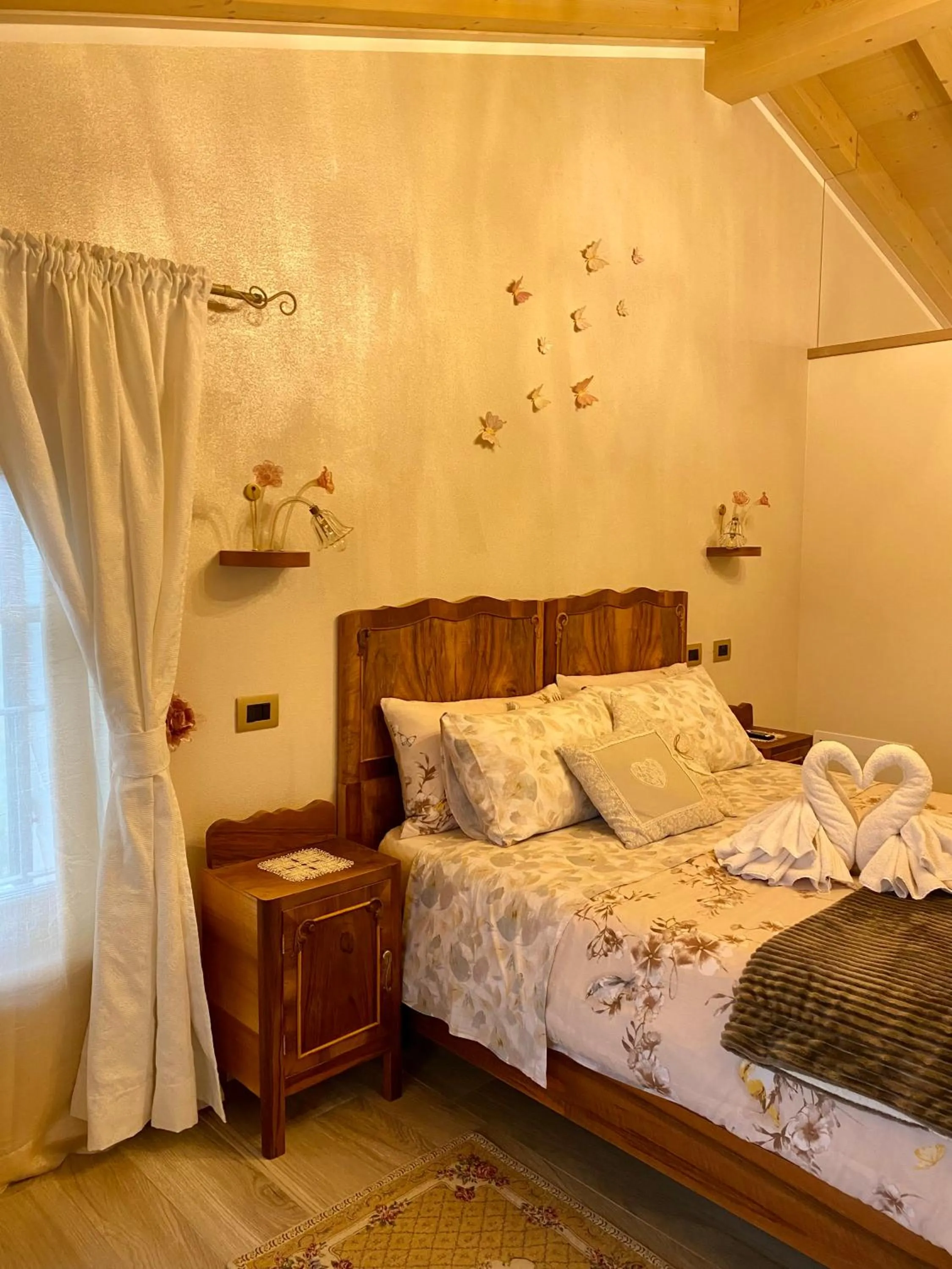 Bedroom, Bed in ROSETO HOLIDAYS AZZURRO