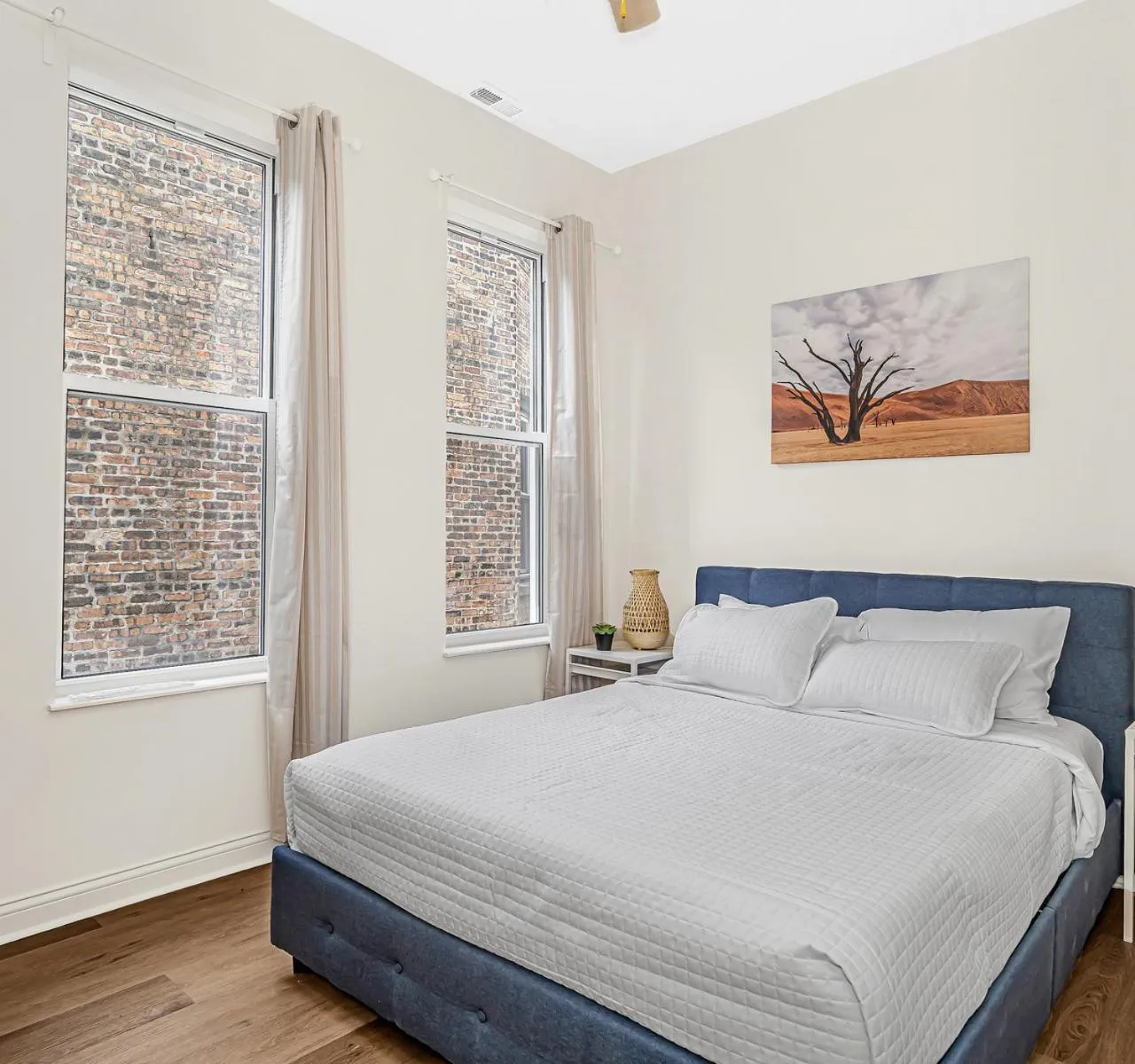 Bedroom, Bed in Spacious 5-BR Apt next to transit Free Parking