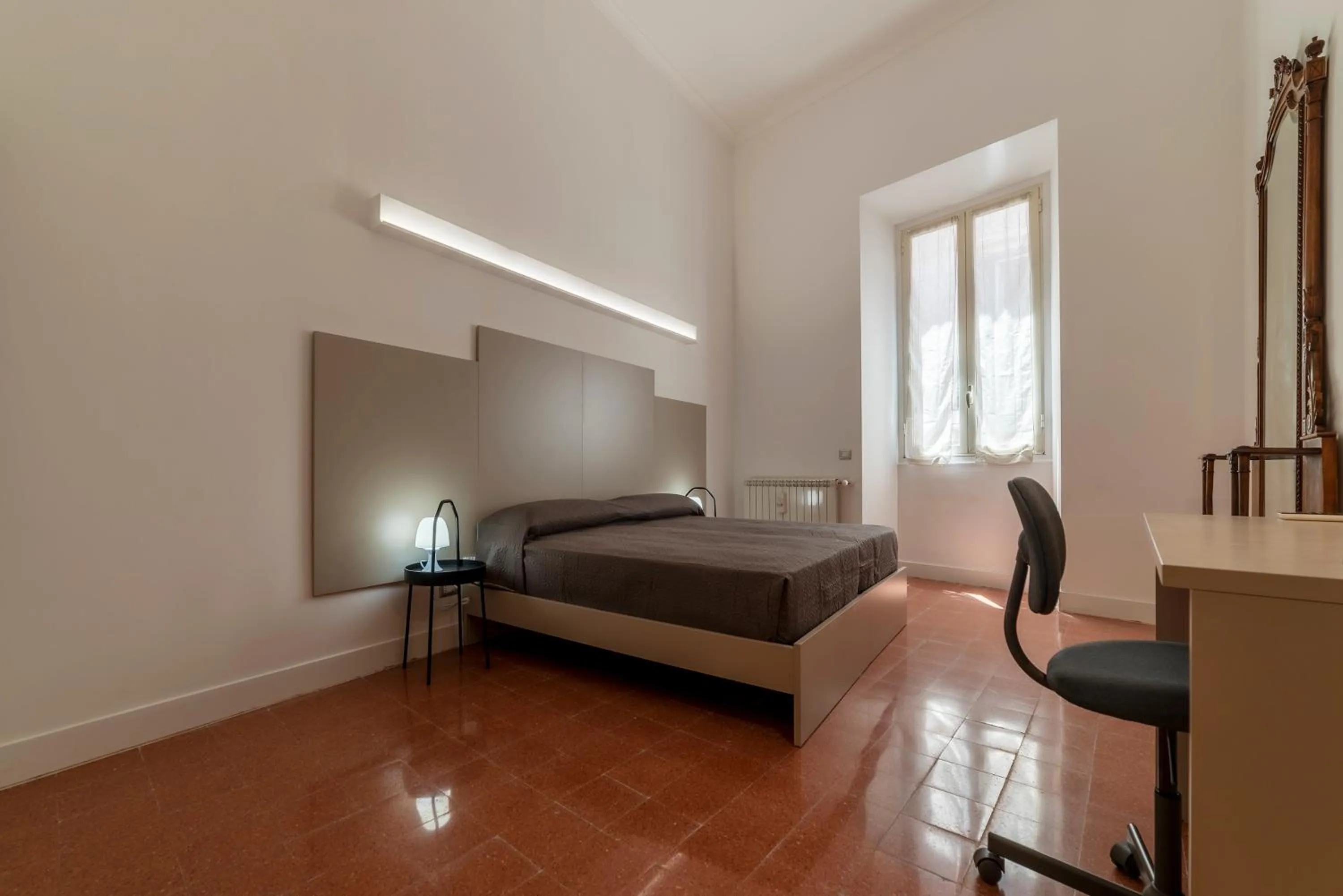 Bedroom, Bed in Largo di Torre Argentina Apartment