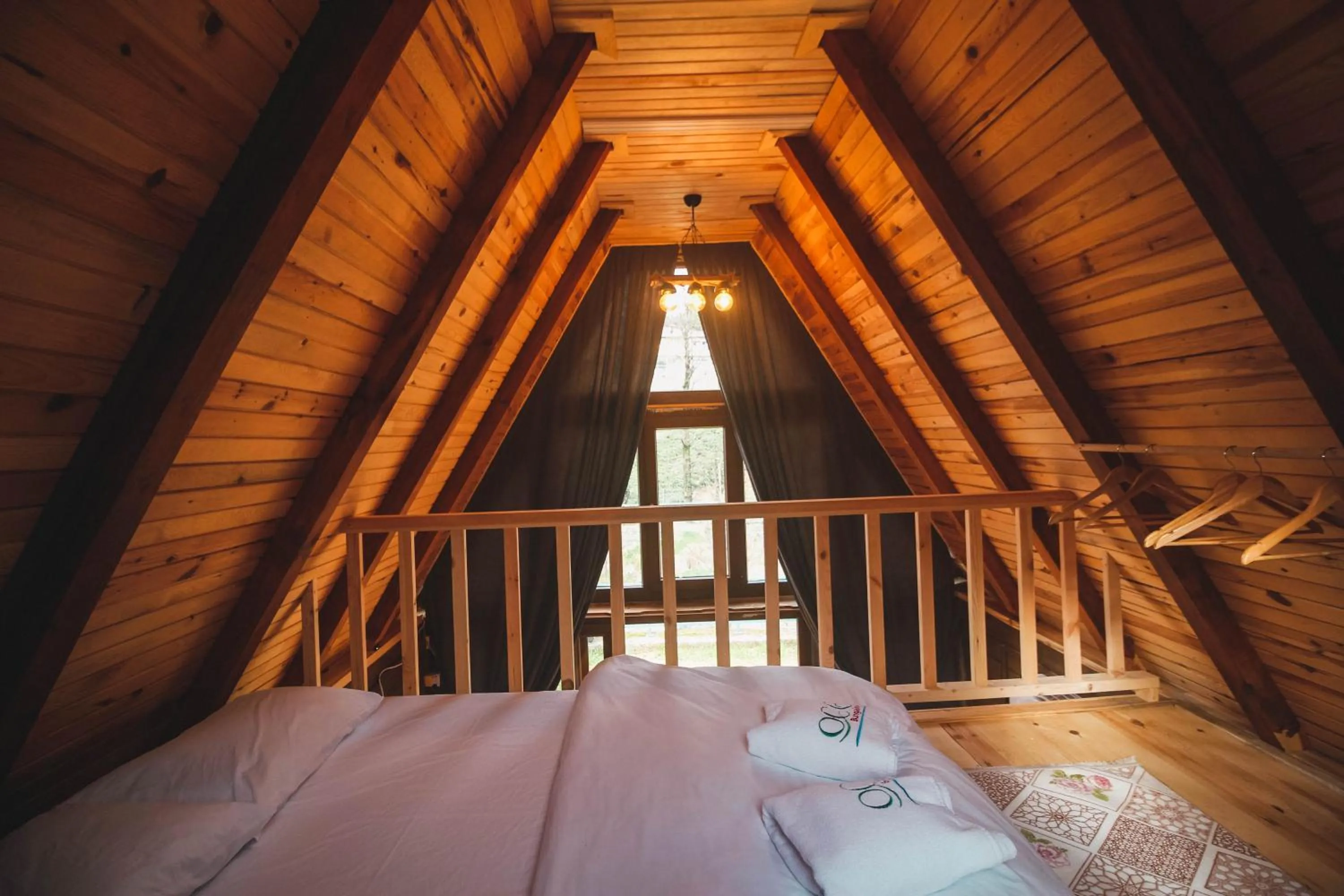 bunk bed, Bed in Oce Bungalow