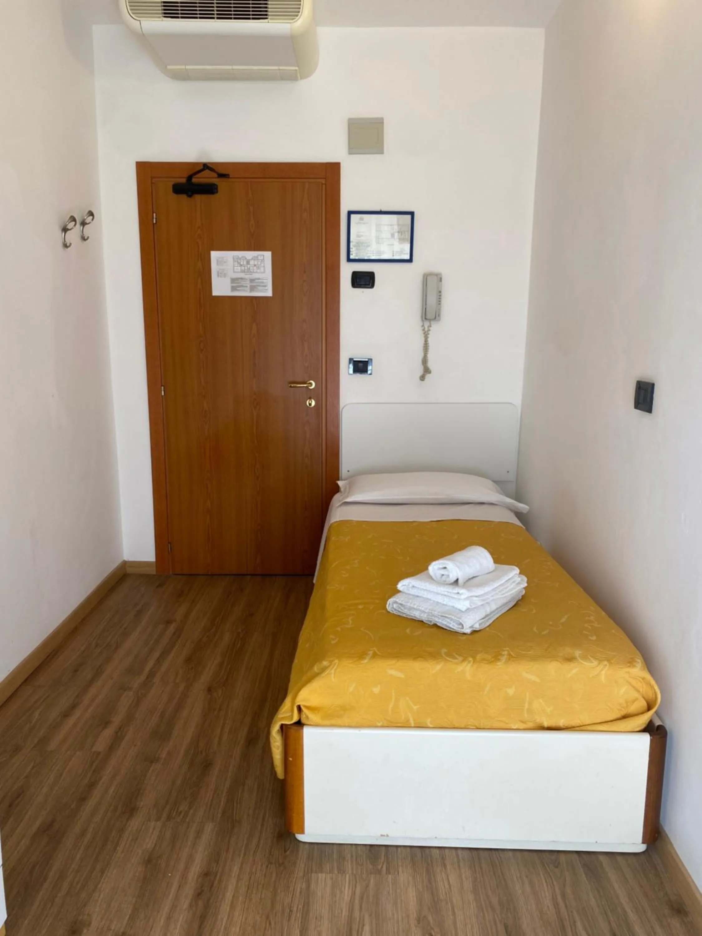 Bed in Hotel Stella Alpina