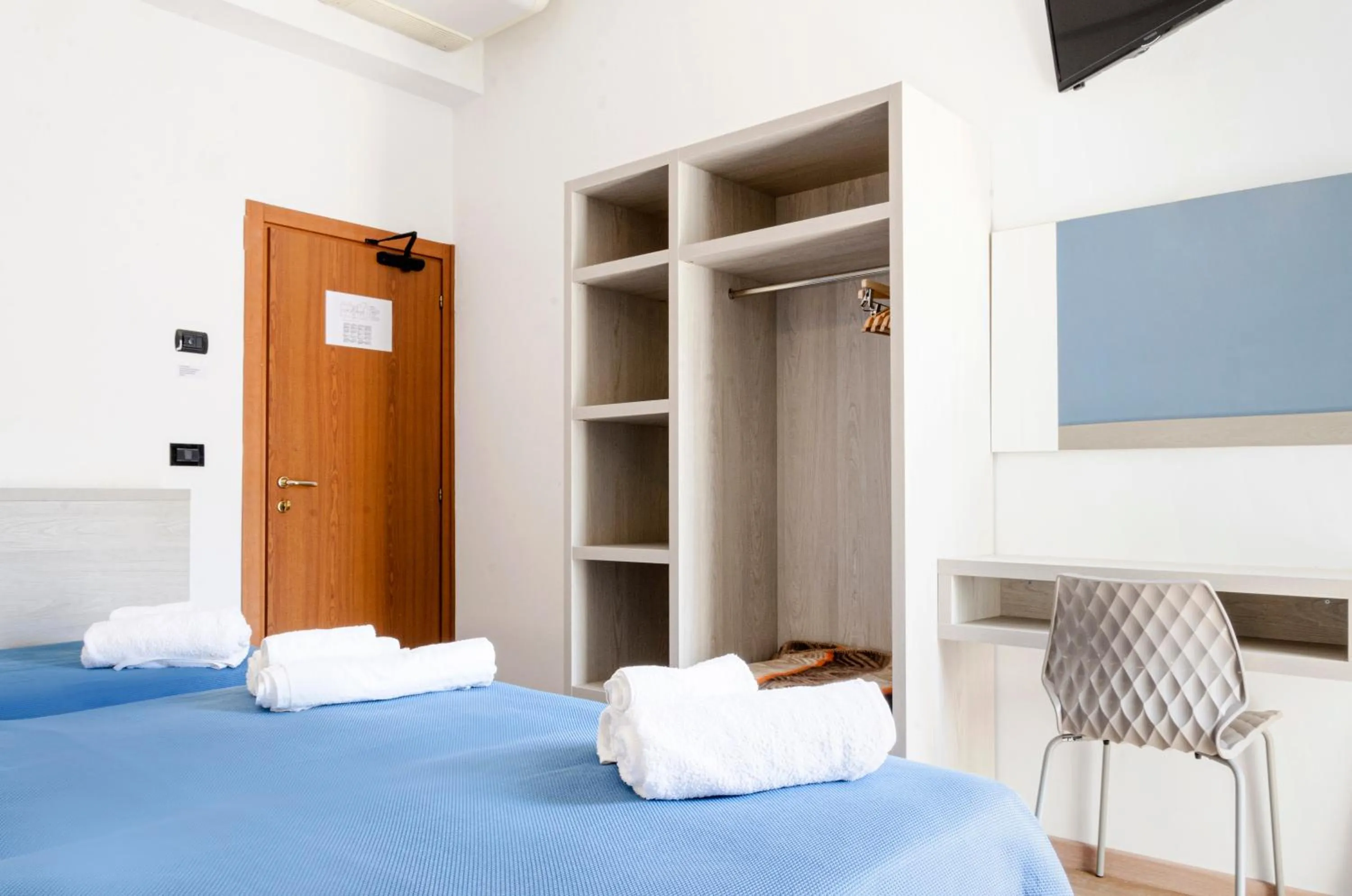 Photo of the whole room, Bed in Hotel Stella Alpina