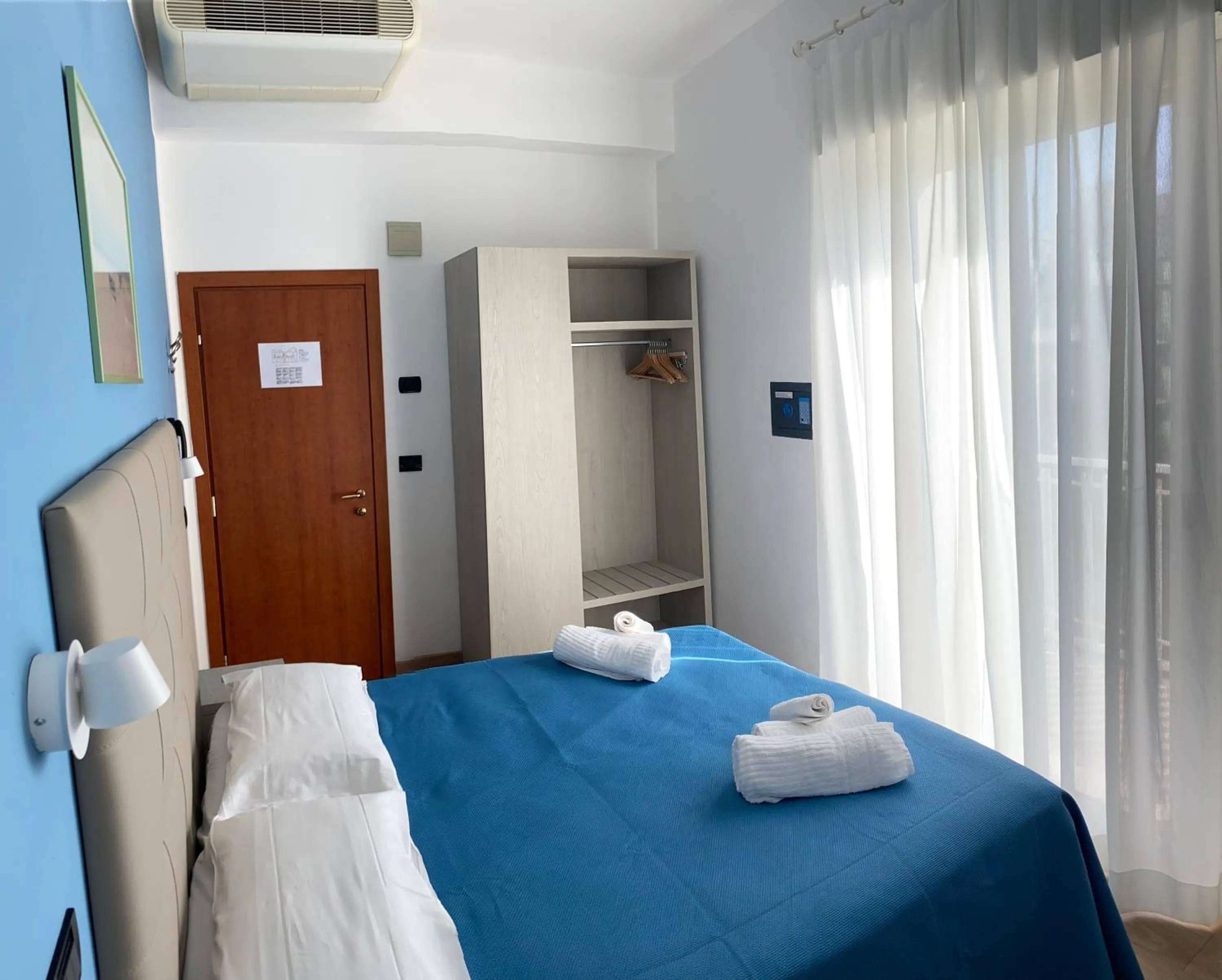 Photo of the whole room, Bed in Hotel Stella Alpina