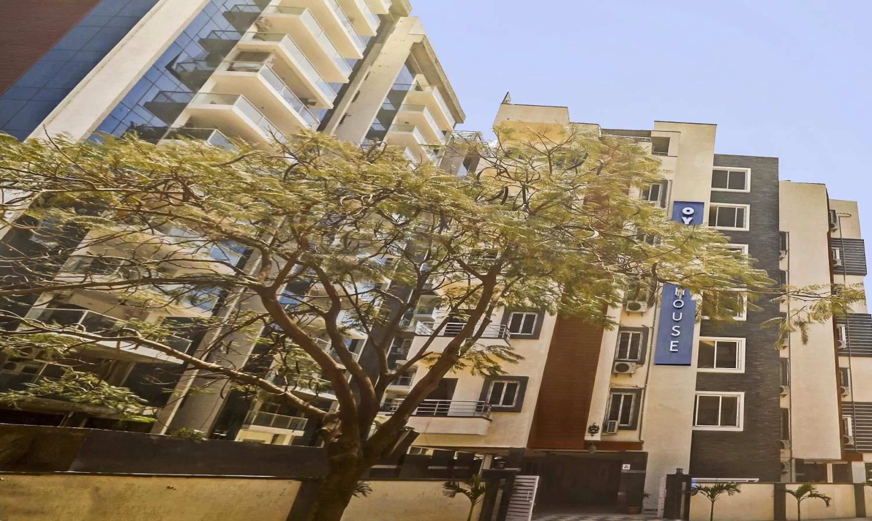 Facade/entrance in Collection O White House Near KIMS Kondapur