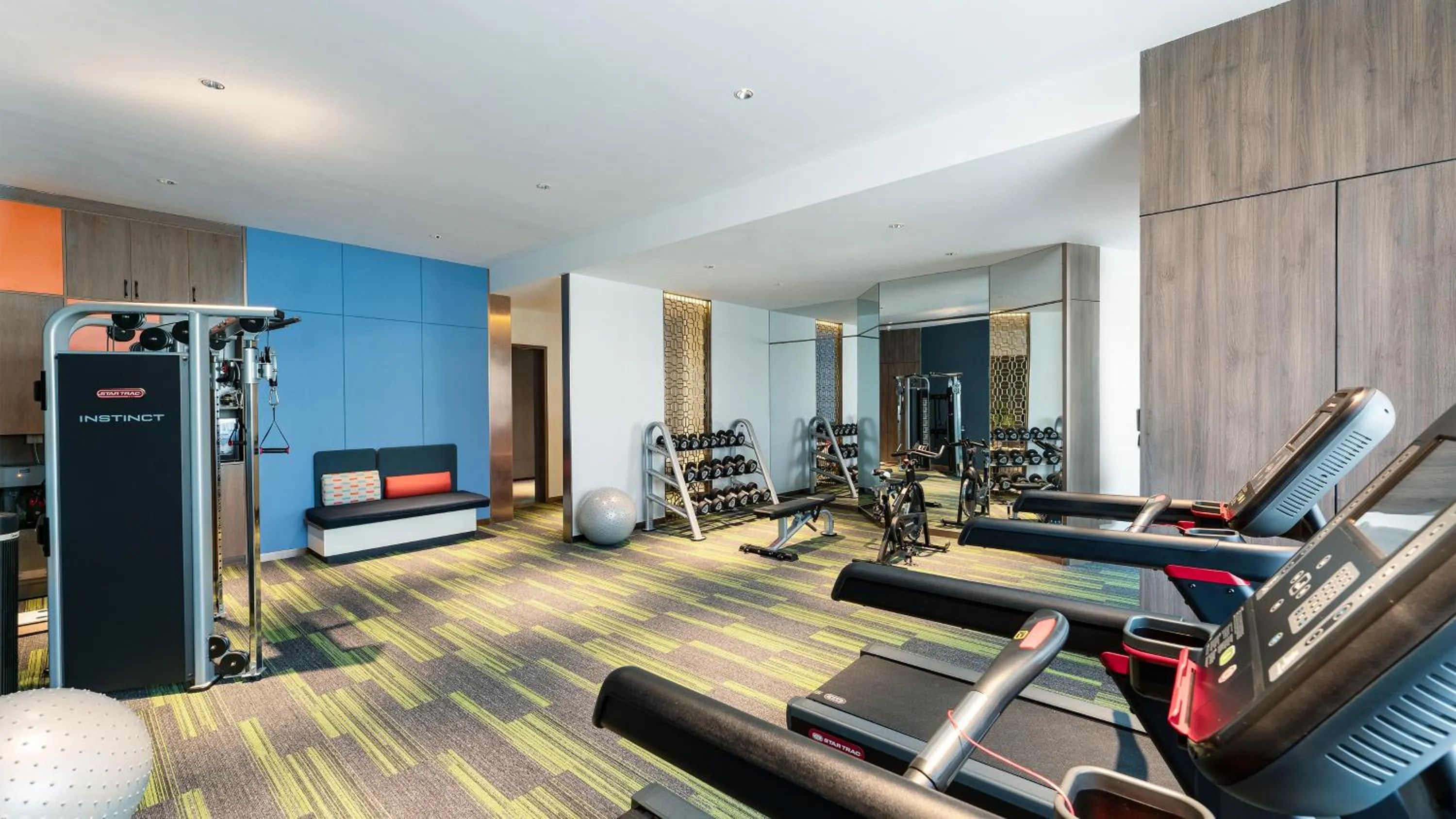 Fitness centre/facilities in Holiday Inn Express Xining Railway Station by IHG