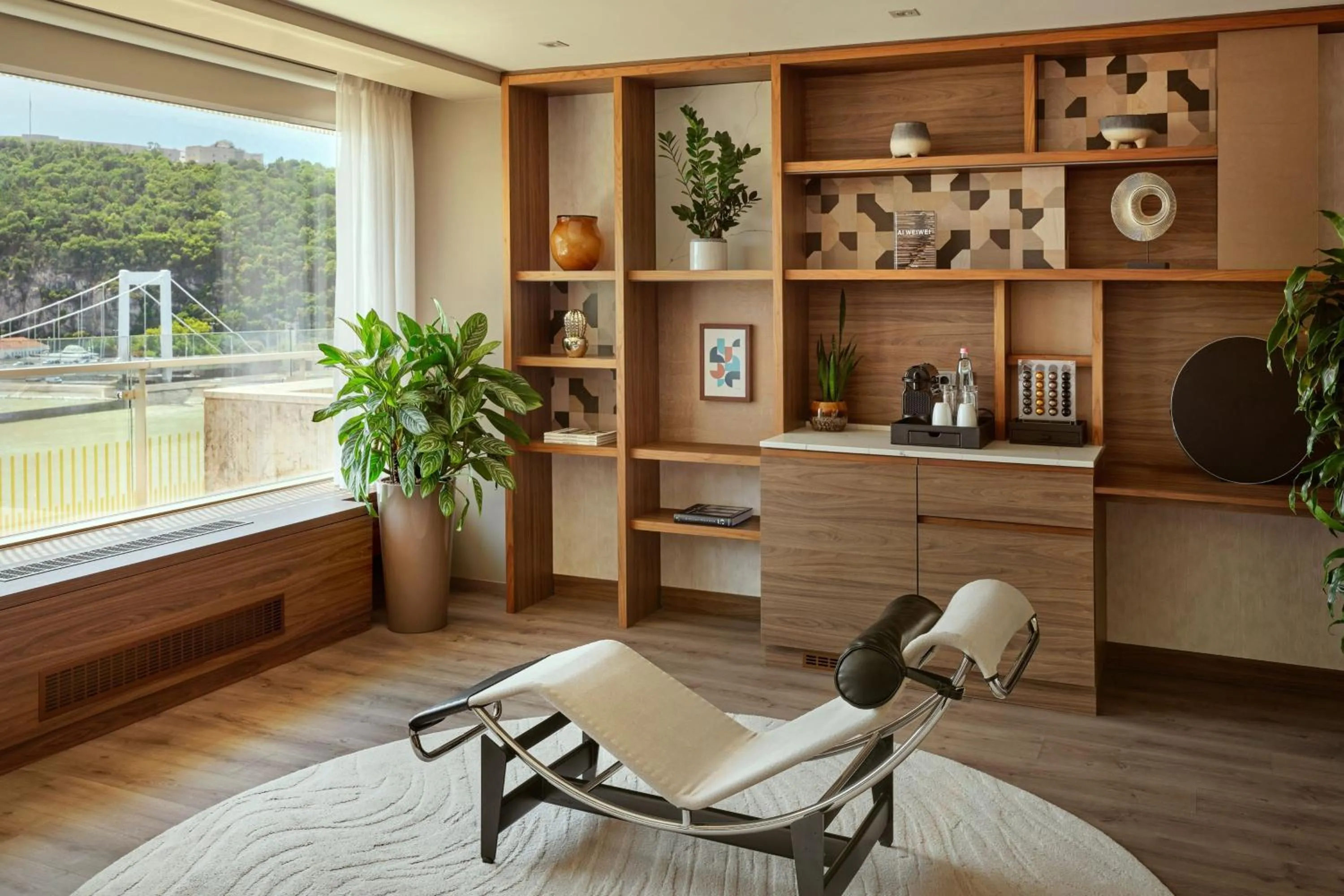 Living room in Budapest Marriott Hotel