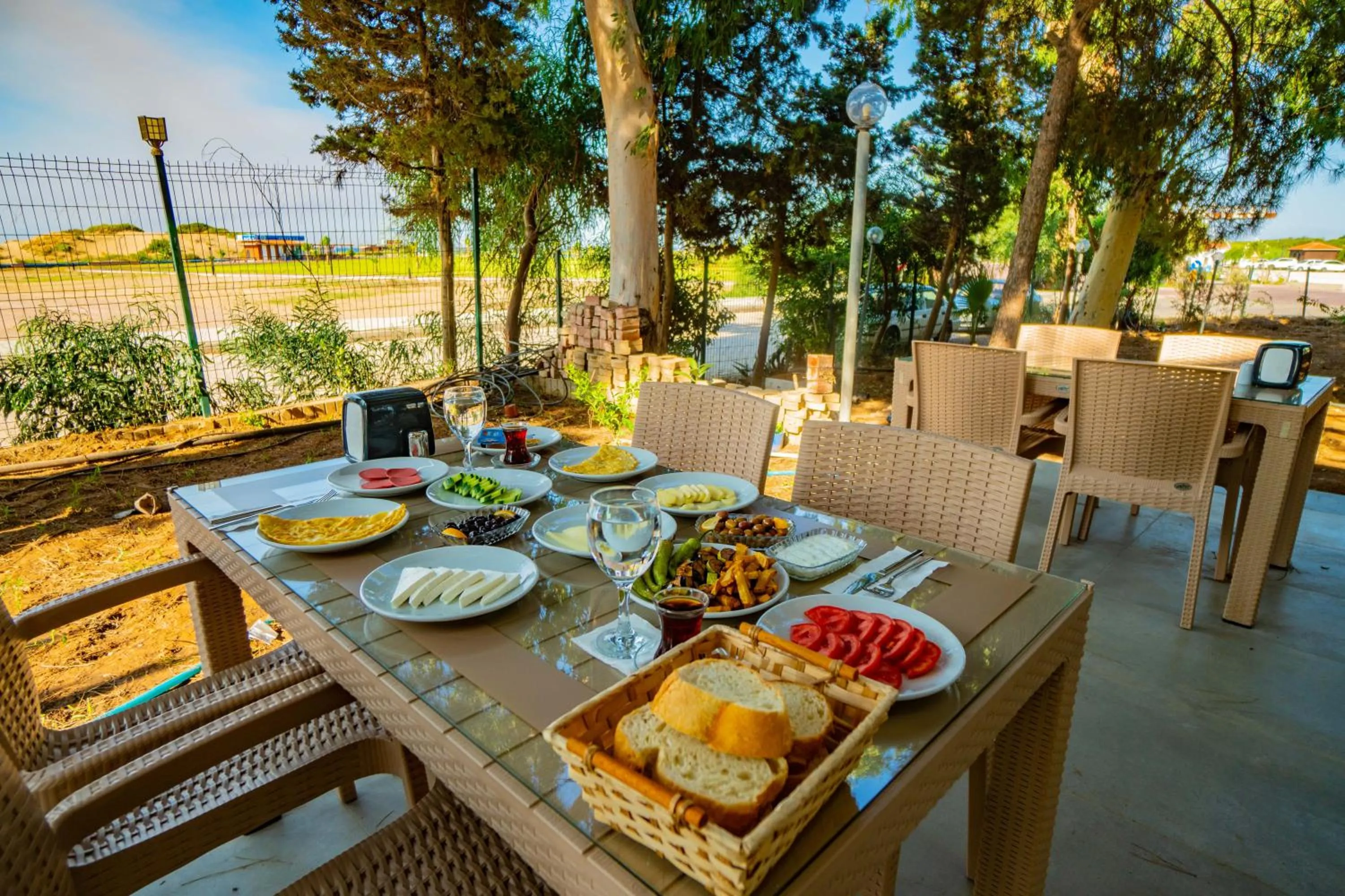 Patio in Prenses Sealine Beach Hotel