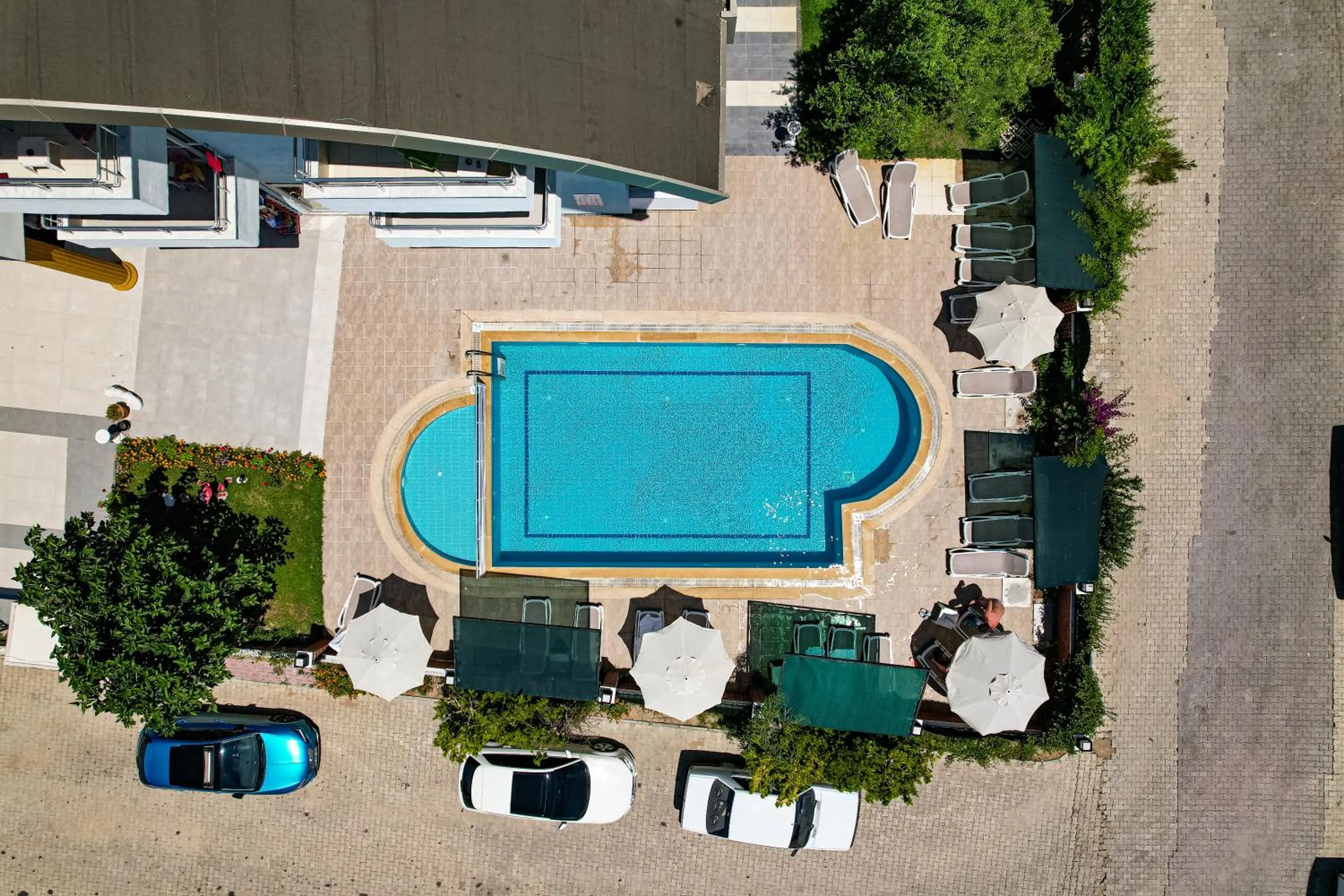 Property building in Prenses Sealine Beach Hotel