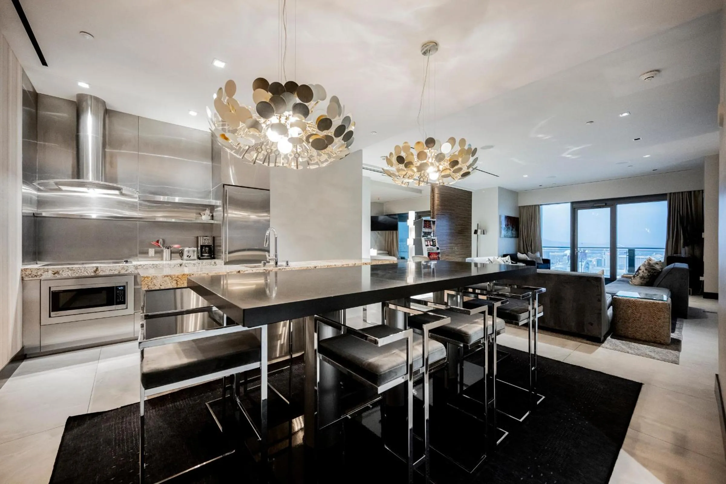 Kitchen or kitchenette in StripViewSuites at Palms Place