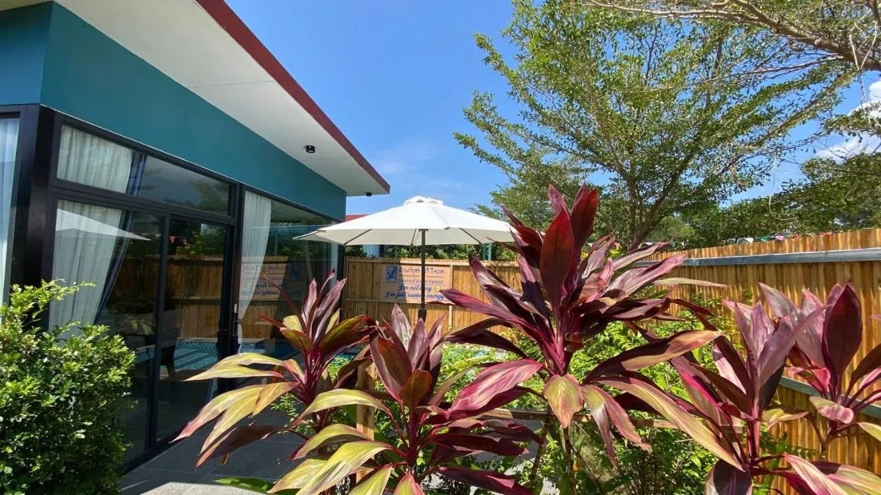 Pool view in Damnak Borey Resort