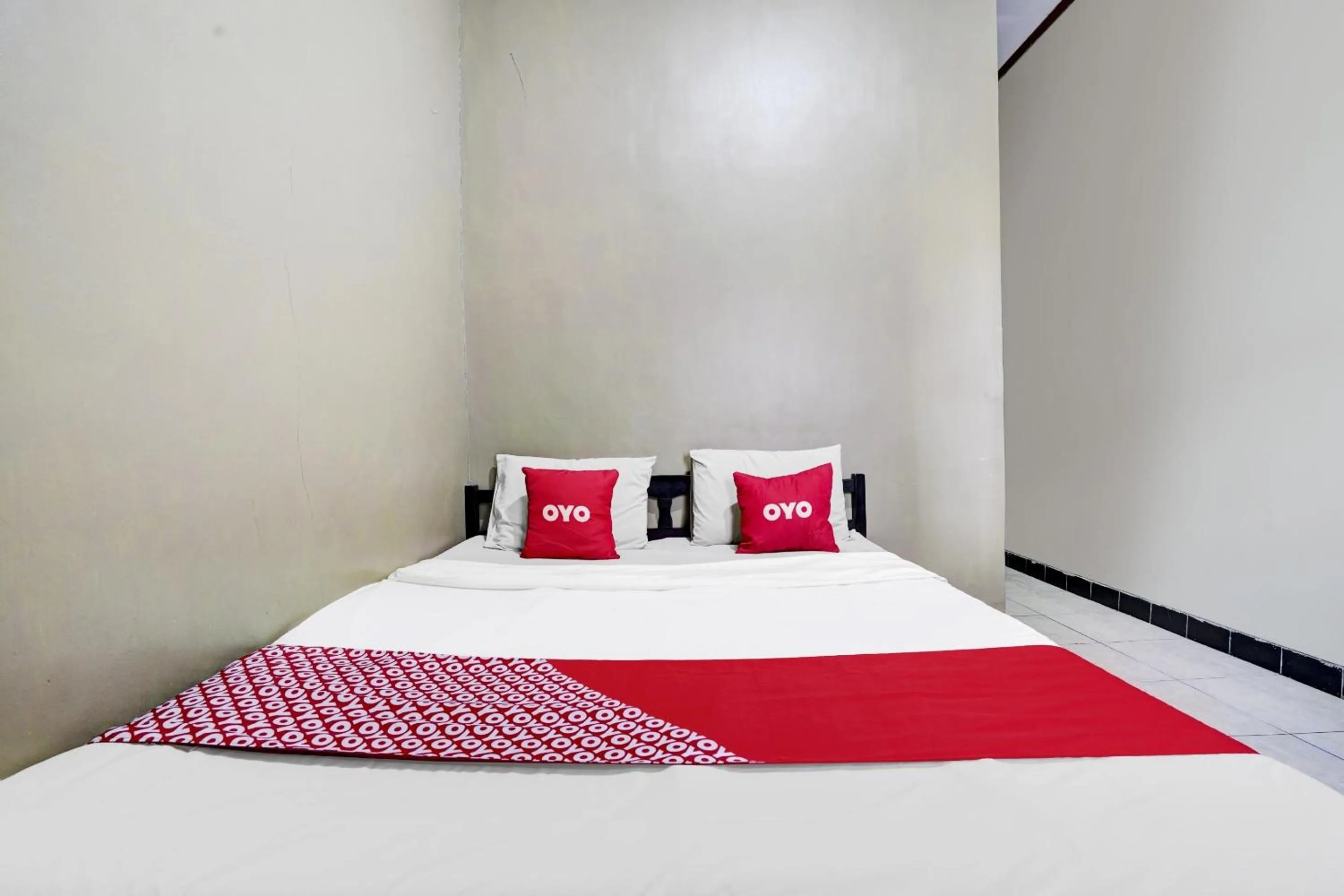 Bedroom, Bed in Hotel O Wisma Al-fahmi Syariah