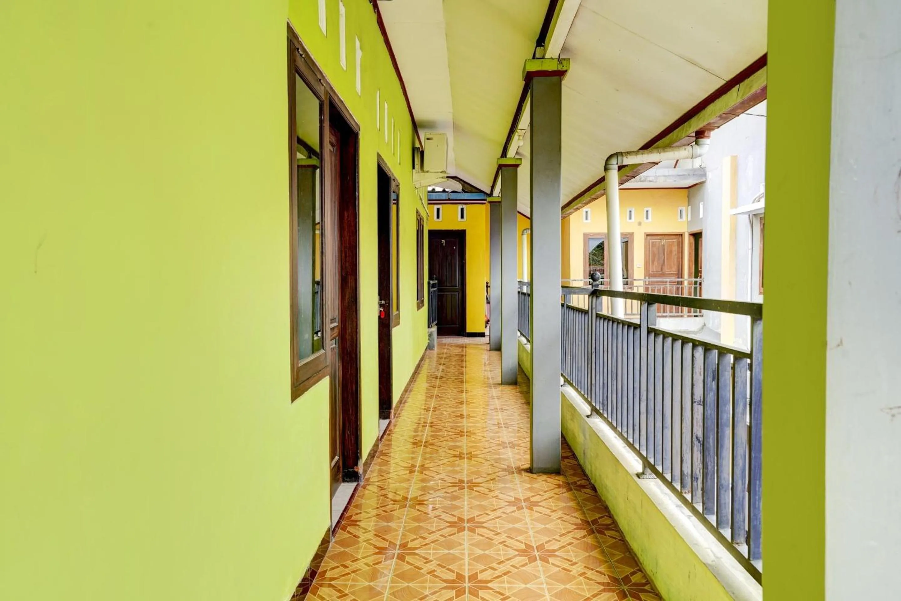 Lobby or reception in Hotel O Wisma Al-fahmi Syariah