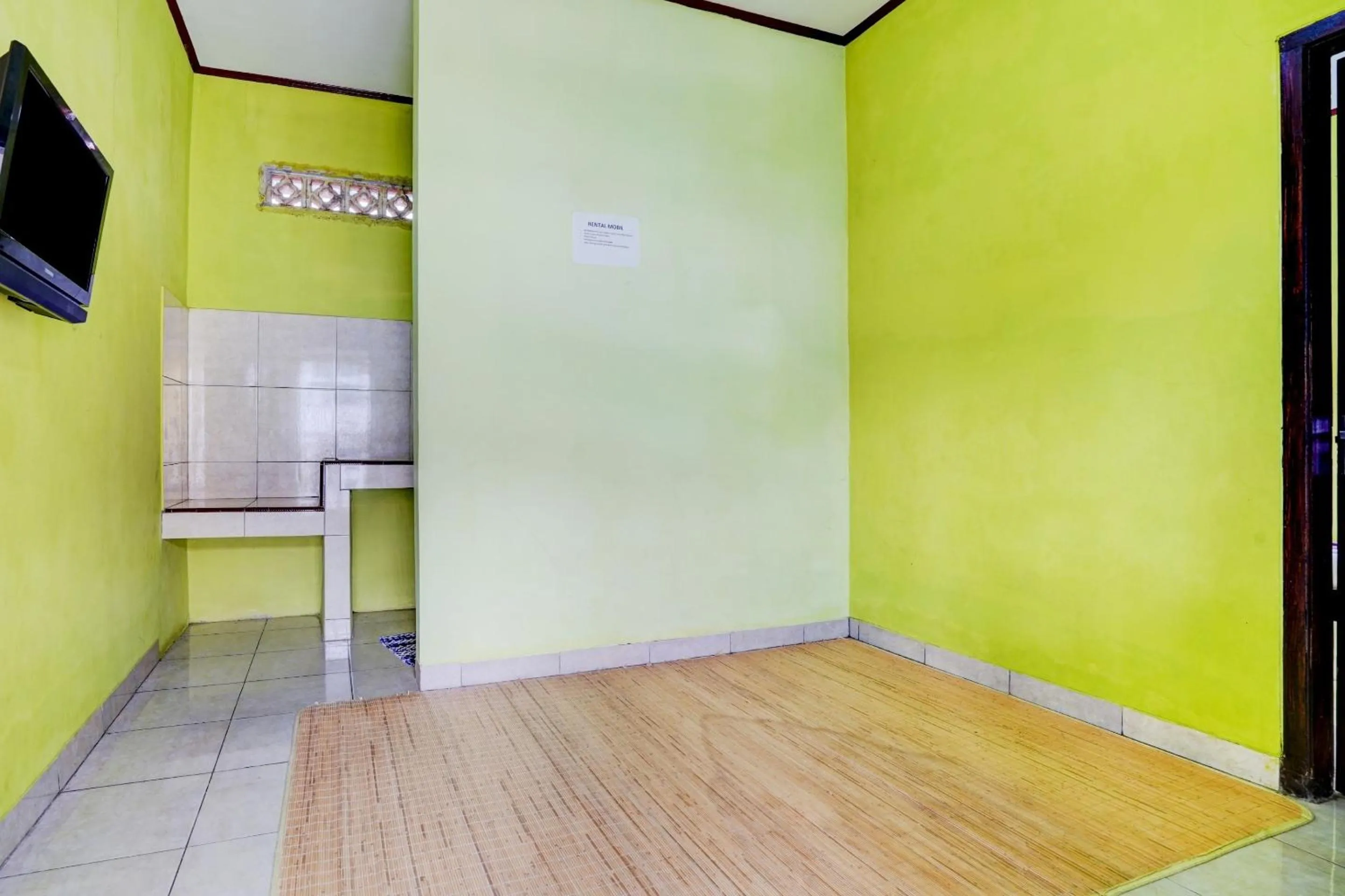 Bedroom in Hotel O Wisma Al-fahmi Syariah