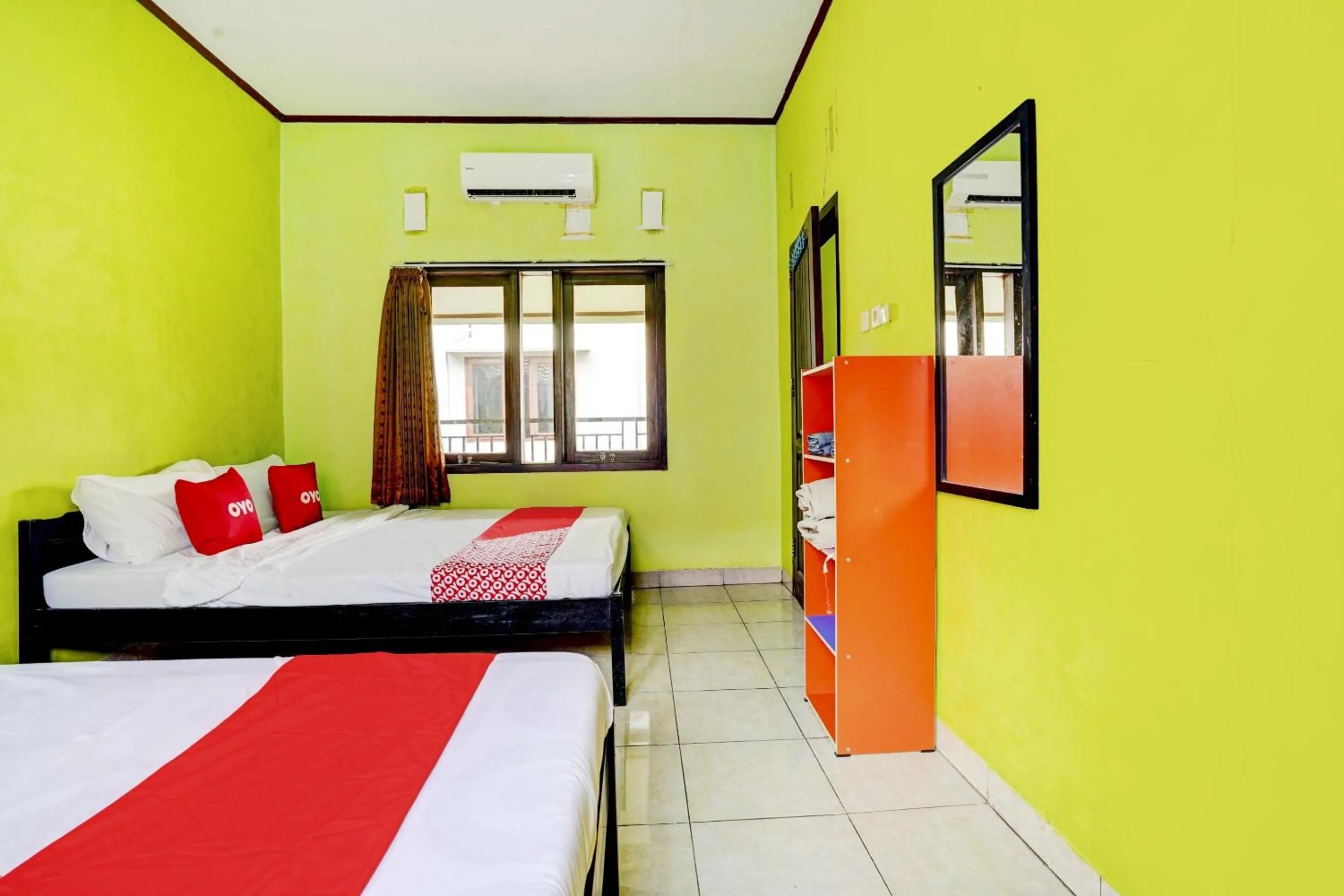 Bedroom, Bed in Hotel O Wisma Al-fahmi Syariah