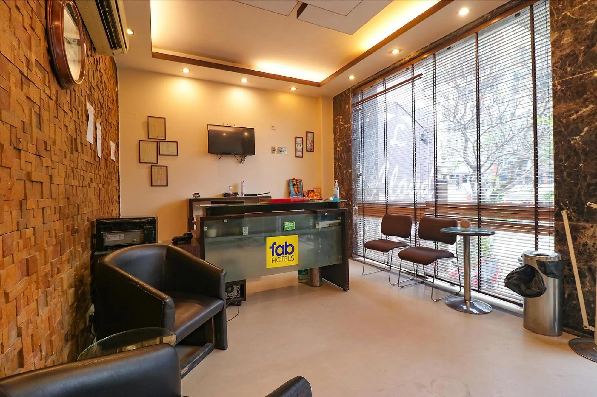 Lobby or reception in FabExpress Llyod Residency