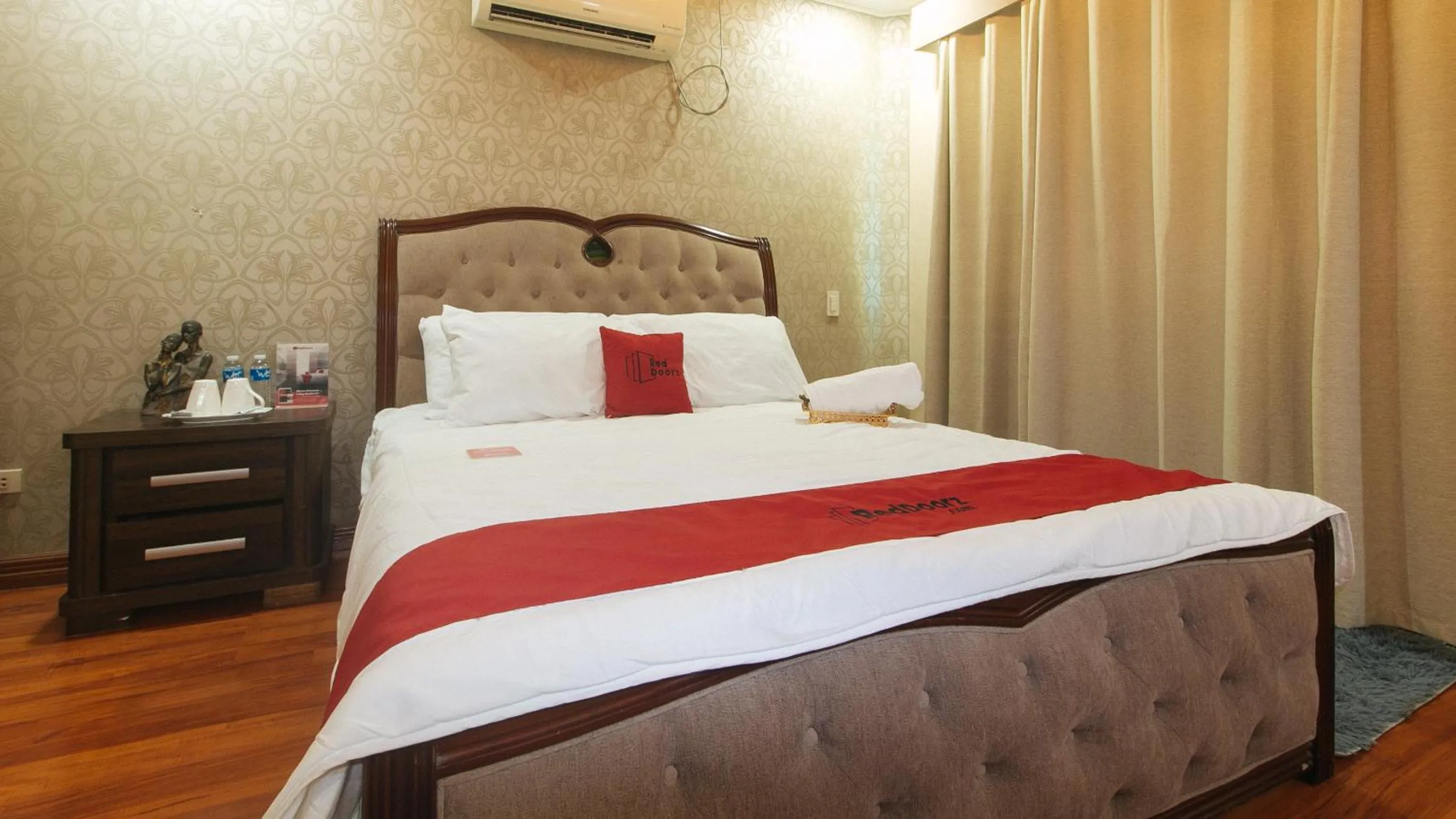 Bed in RedDoorz Hostel @ St. Paul Village LapuLapu