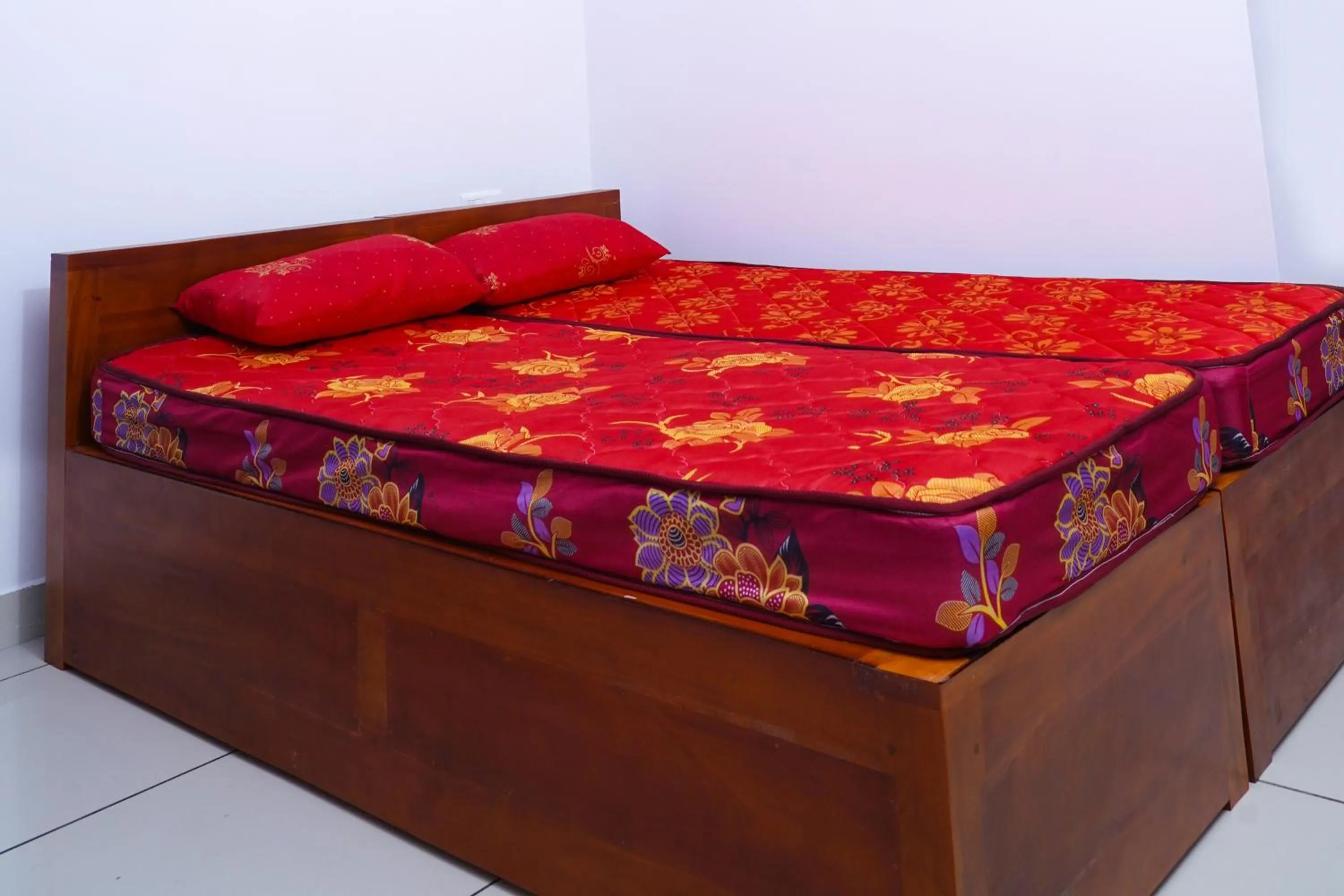 Bed in THEKKUMPURAM RESIDENCY