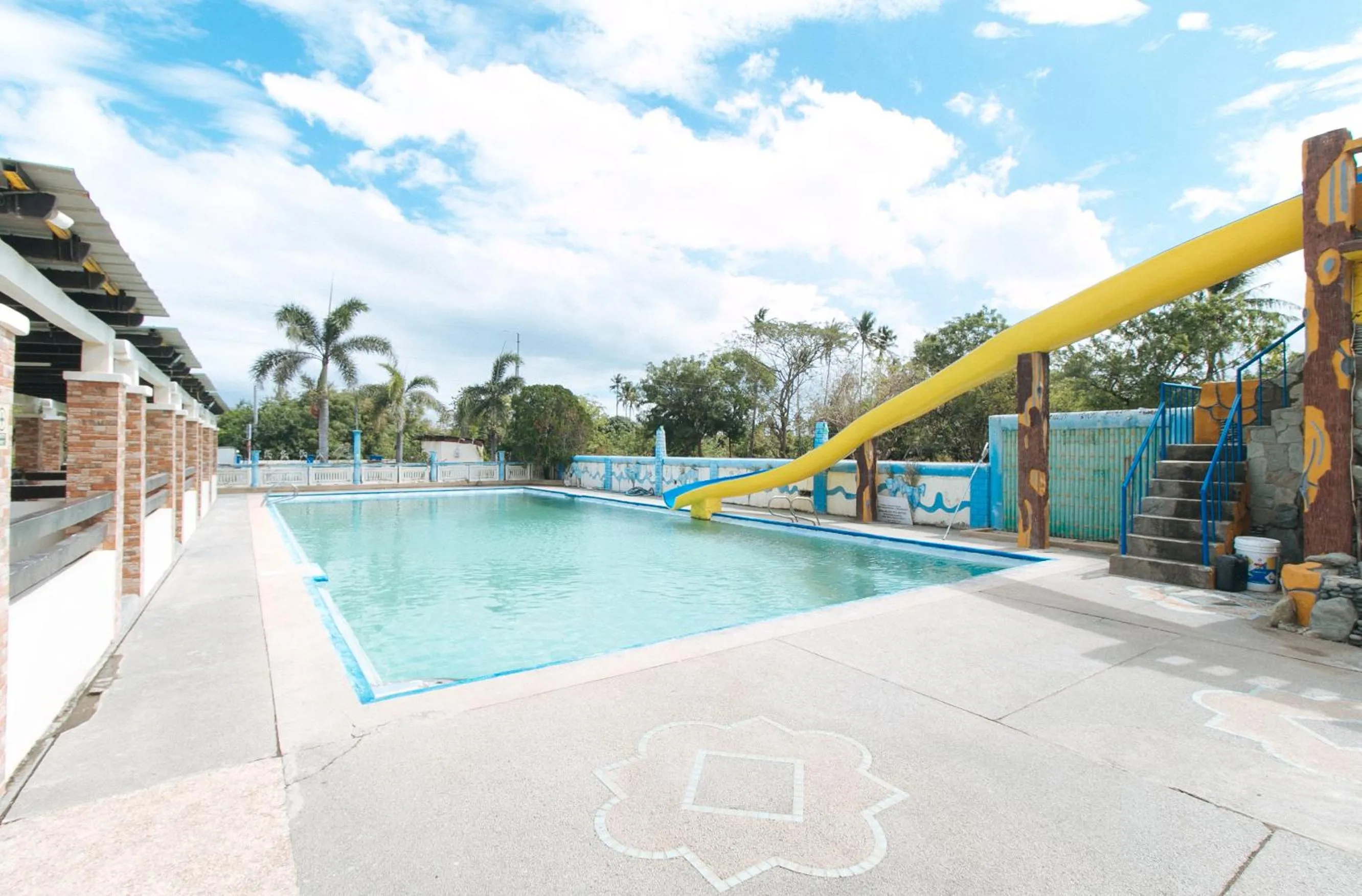 Property building in RedDoorz at Royal Grande Beach Resort Batangas