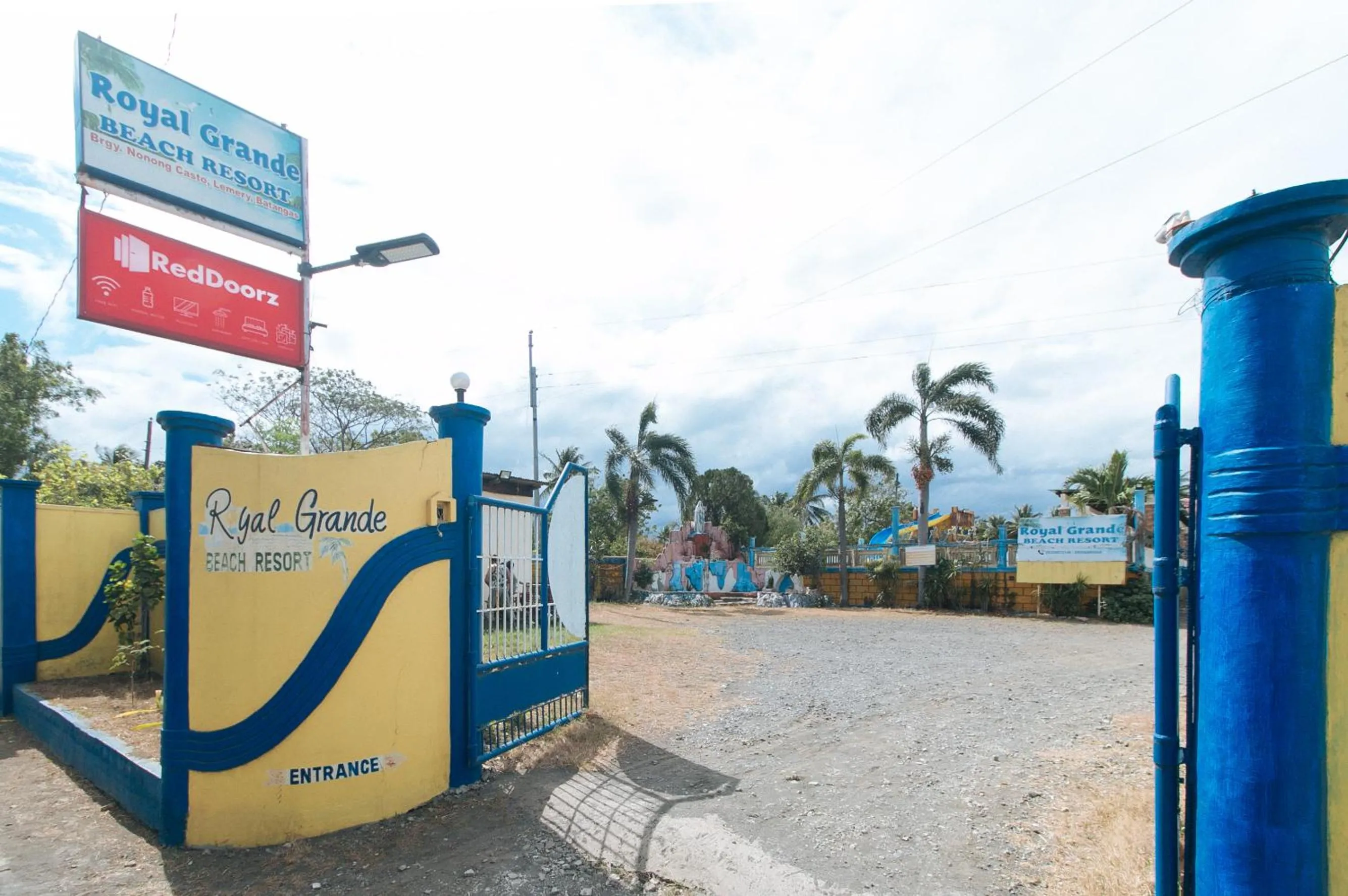 Property building in RedDoorz at Royal Grande Beach Resort Batangas