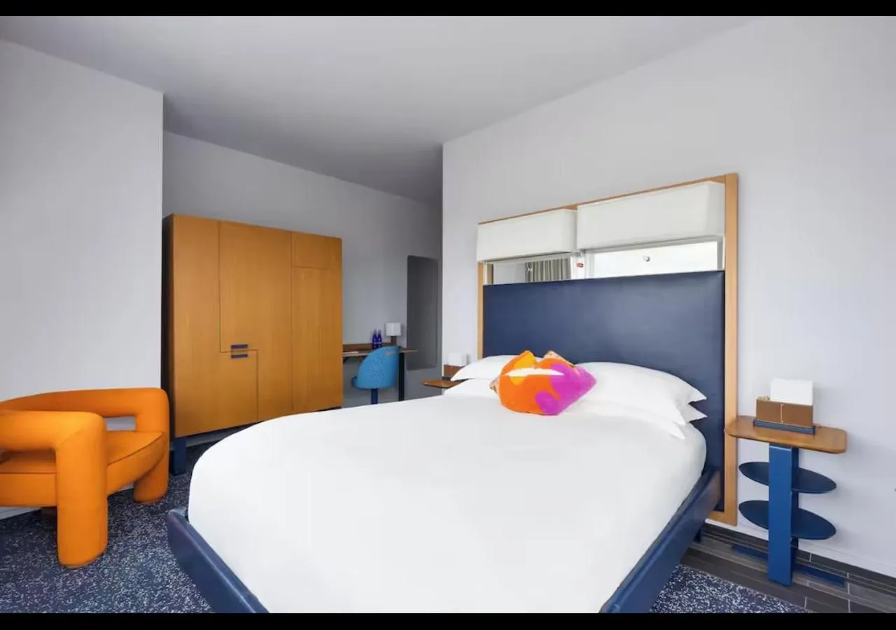 Bedroom, Bed in The Standard - East Village