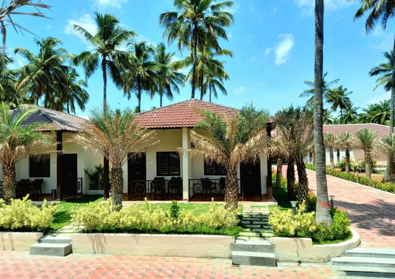 Facade/entrance in Royal Destiny Resort