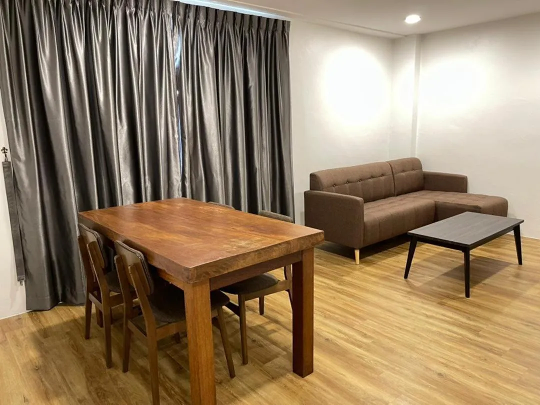 Dining area in CA Homestay