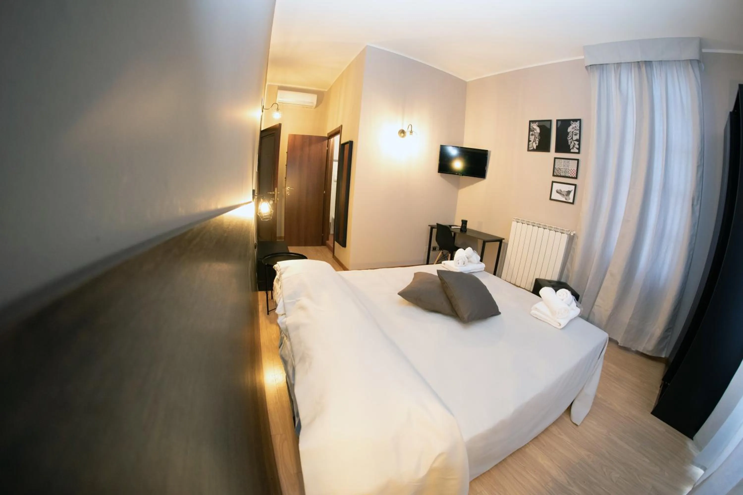 Photo of the whole room, Bed in Hotel Marconi