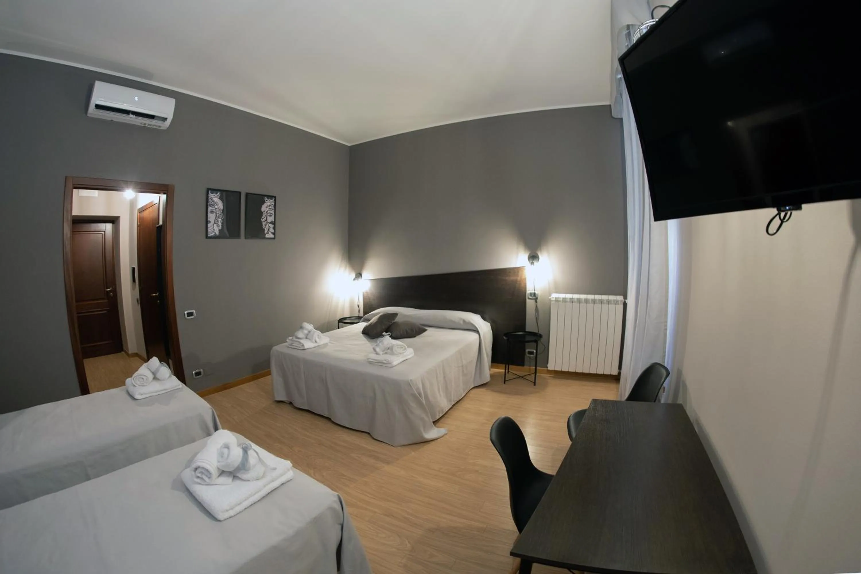 Bed in Hotel Marconi