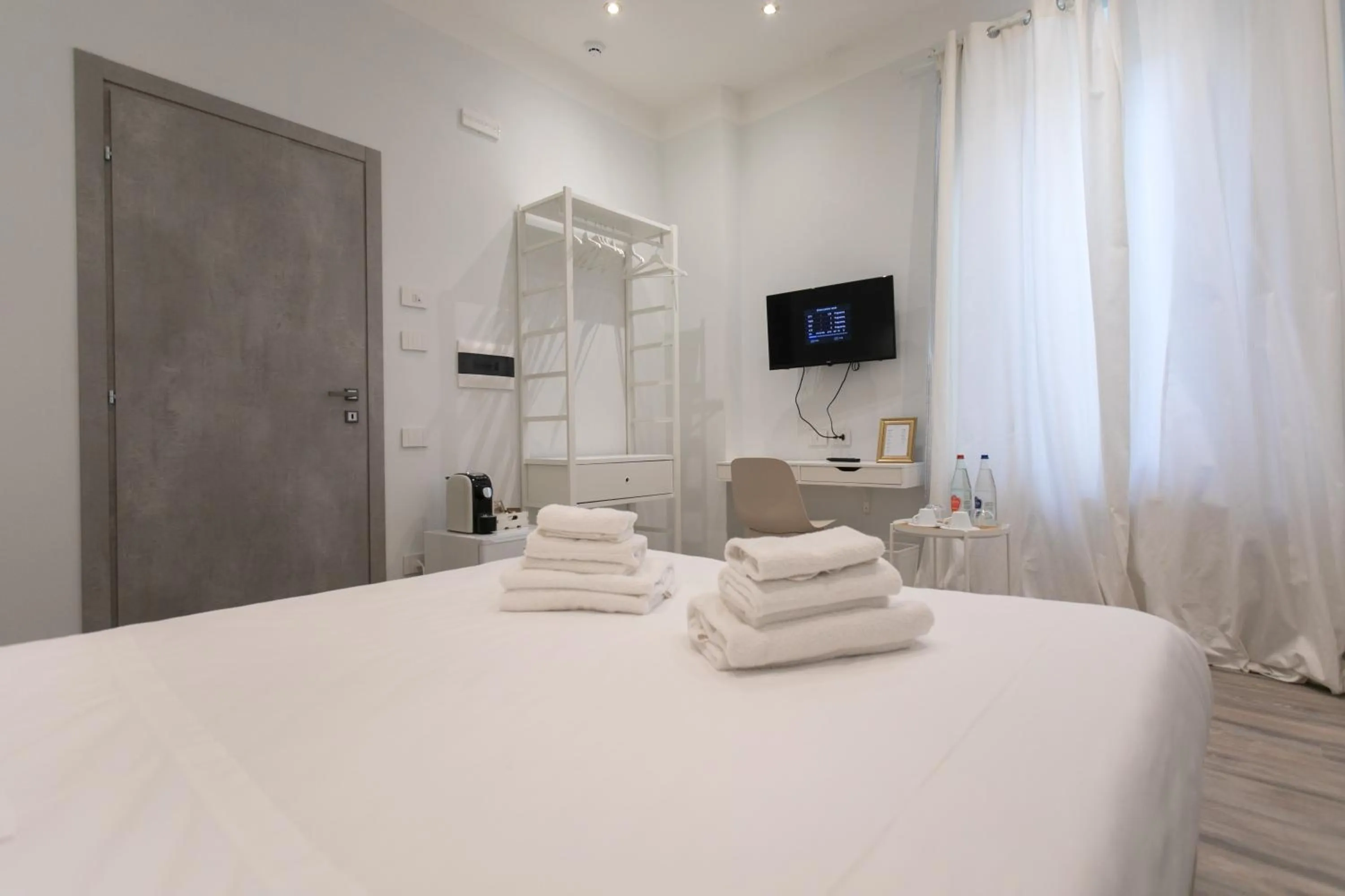 Bed in Hotel L'Aretino