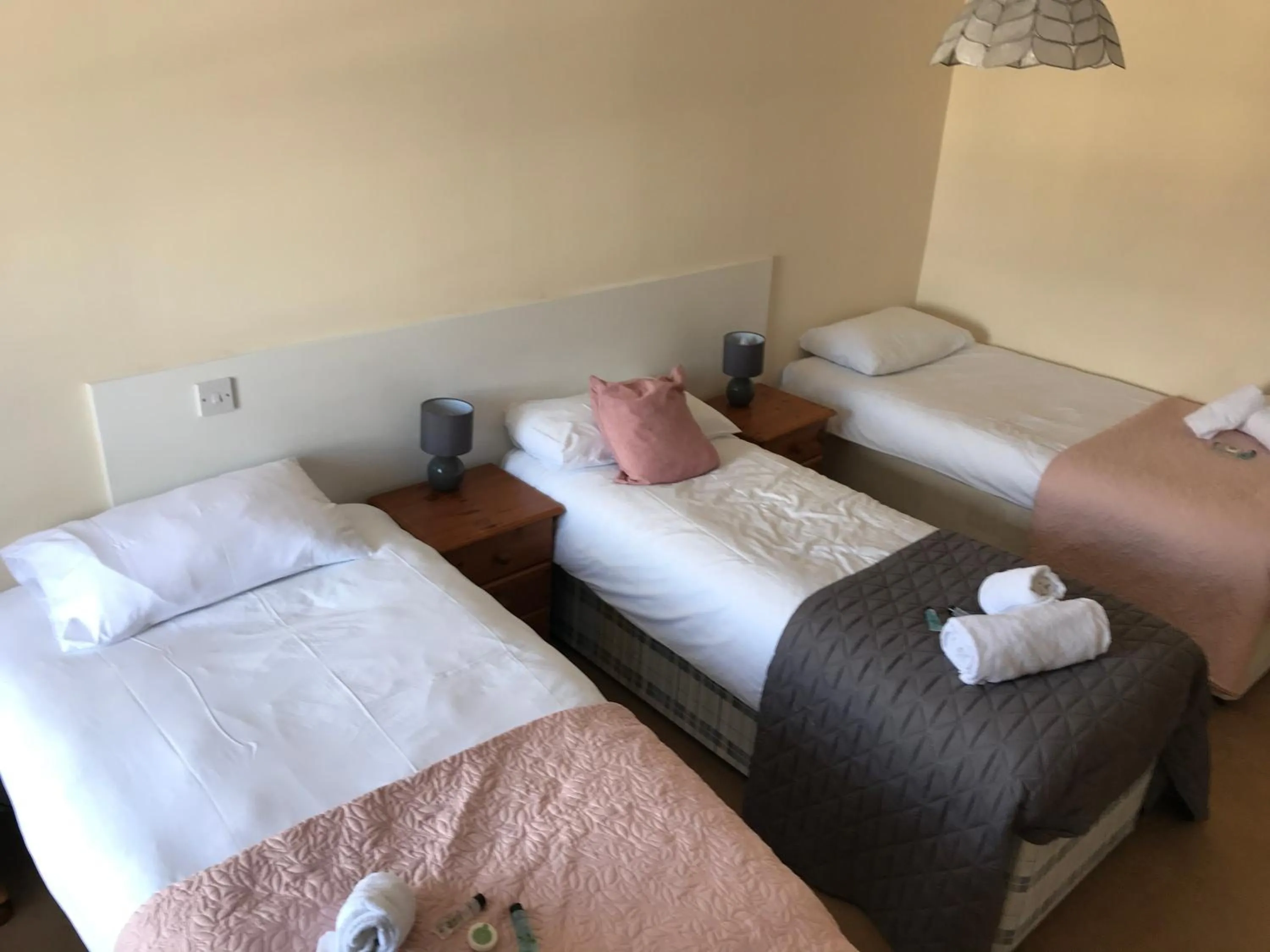 Bedroom, Bed in The Maxwell Arms Hotel