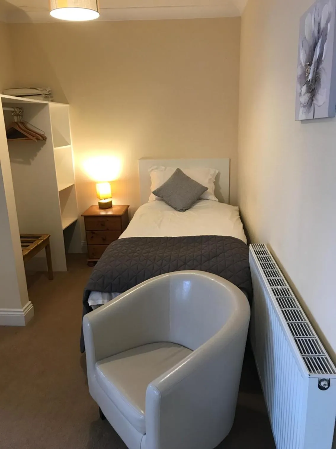 Bedroom, Bed in The Maxwell Arms Hotel