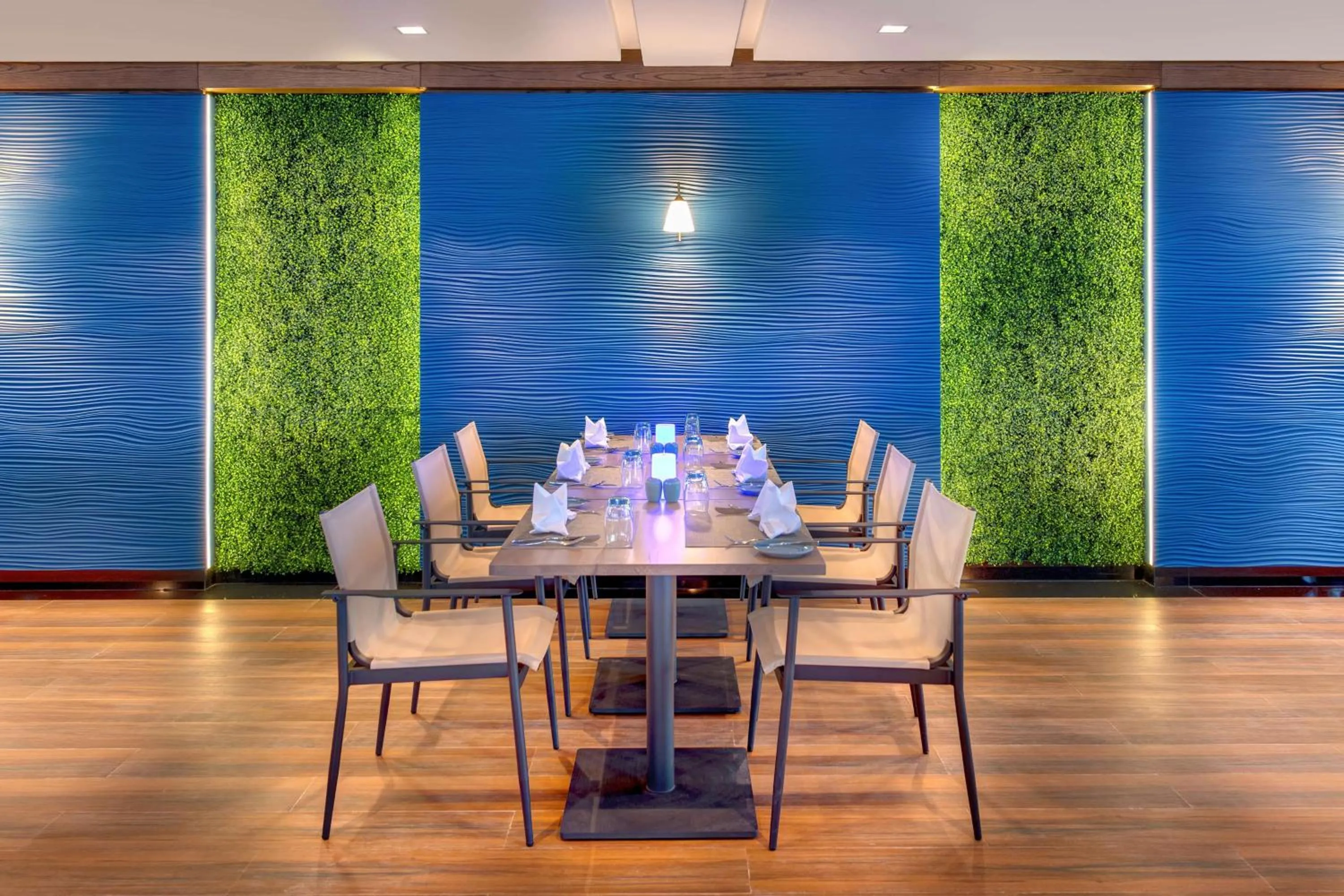 Restaurant/places to eat in Hilton Salalah Resort