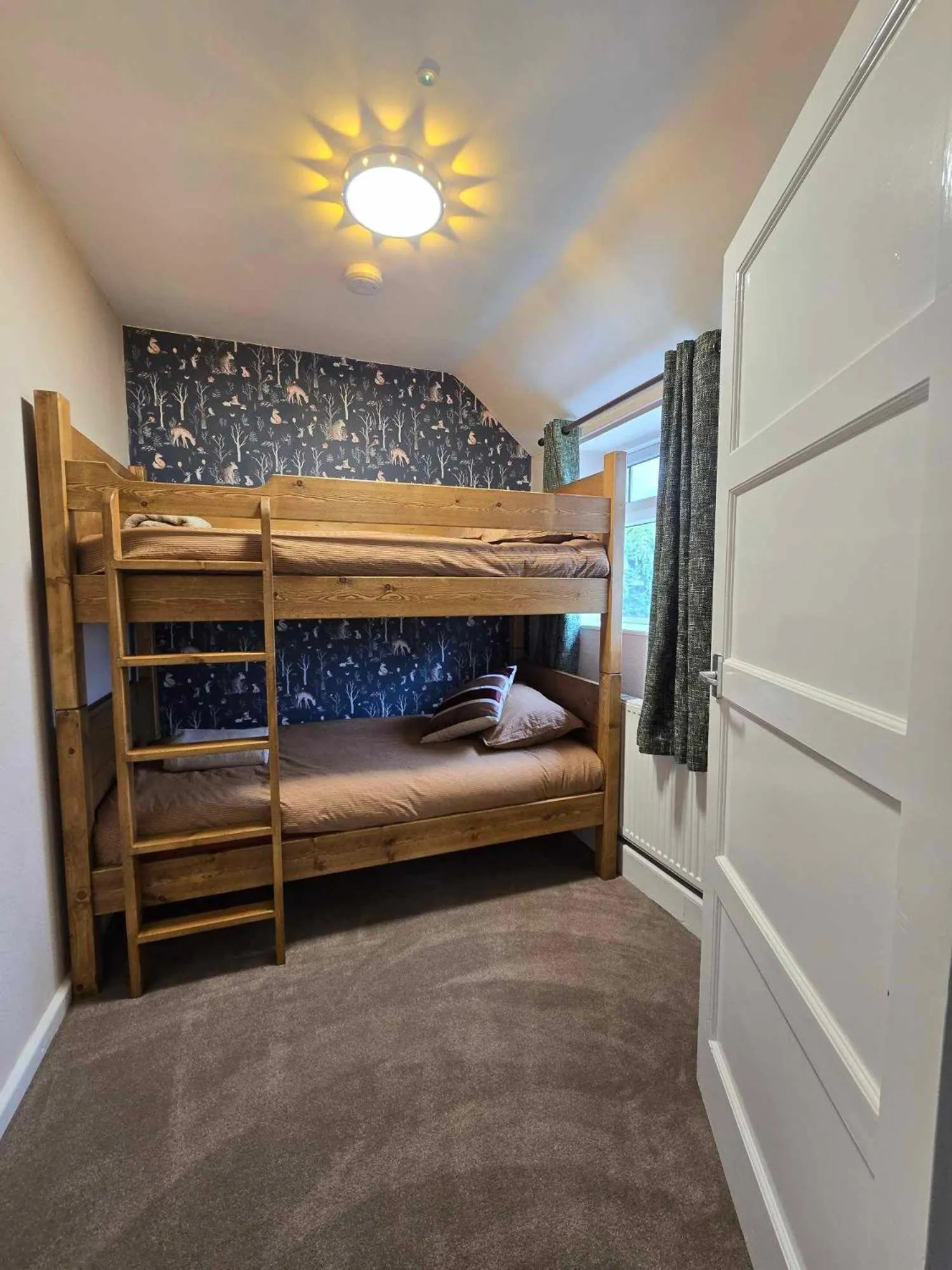 Bed in The Shoulder at Hardstoft