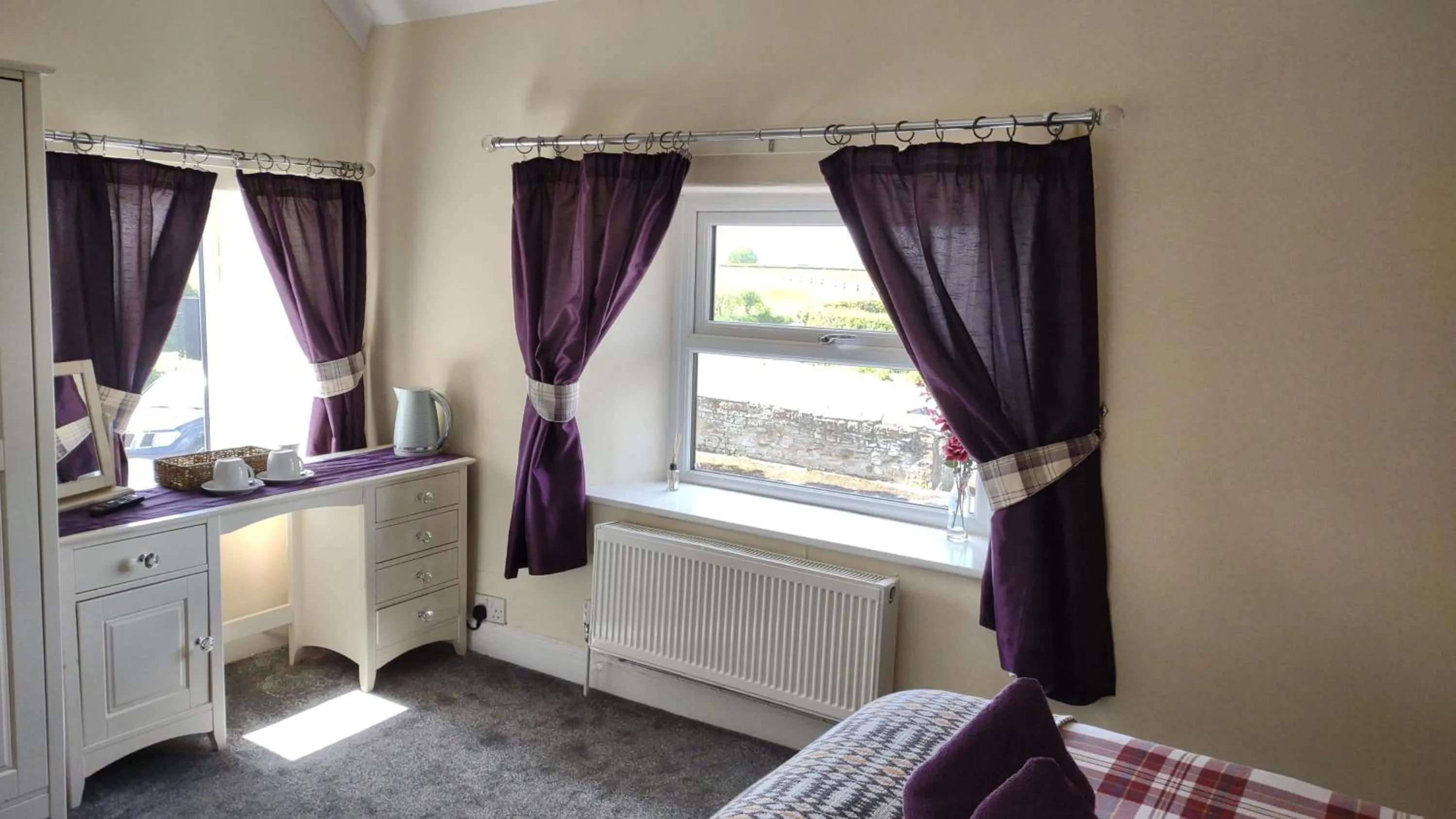 TV and multimedia, Bed in The Shoulder at Hardstoft