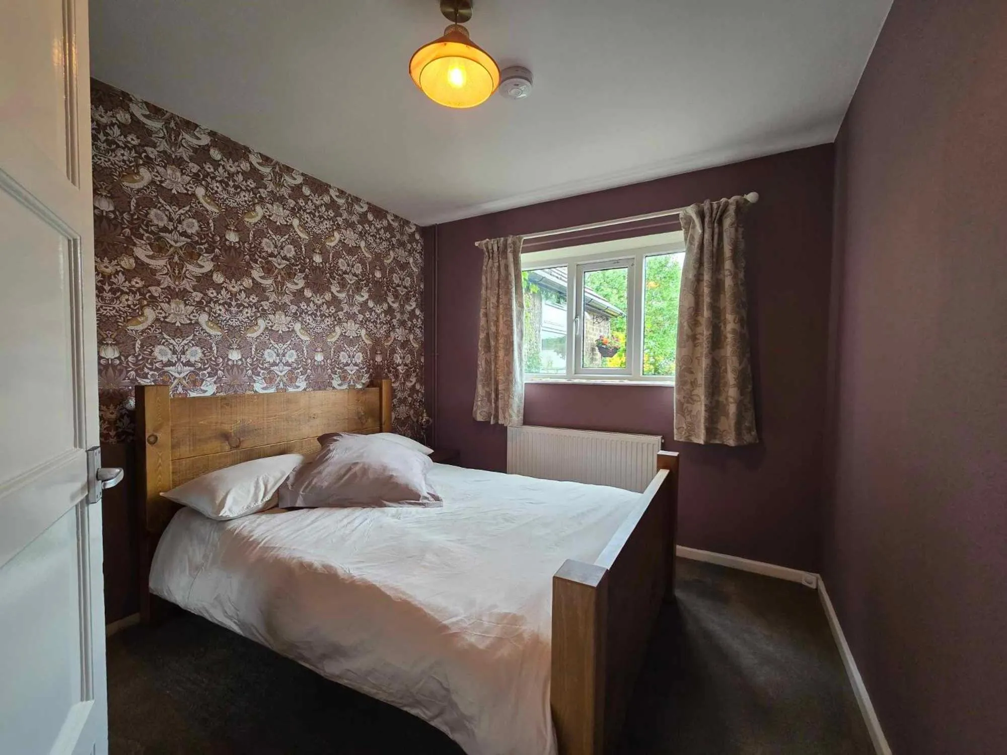 Bed in The Shoulder at Hardstoft