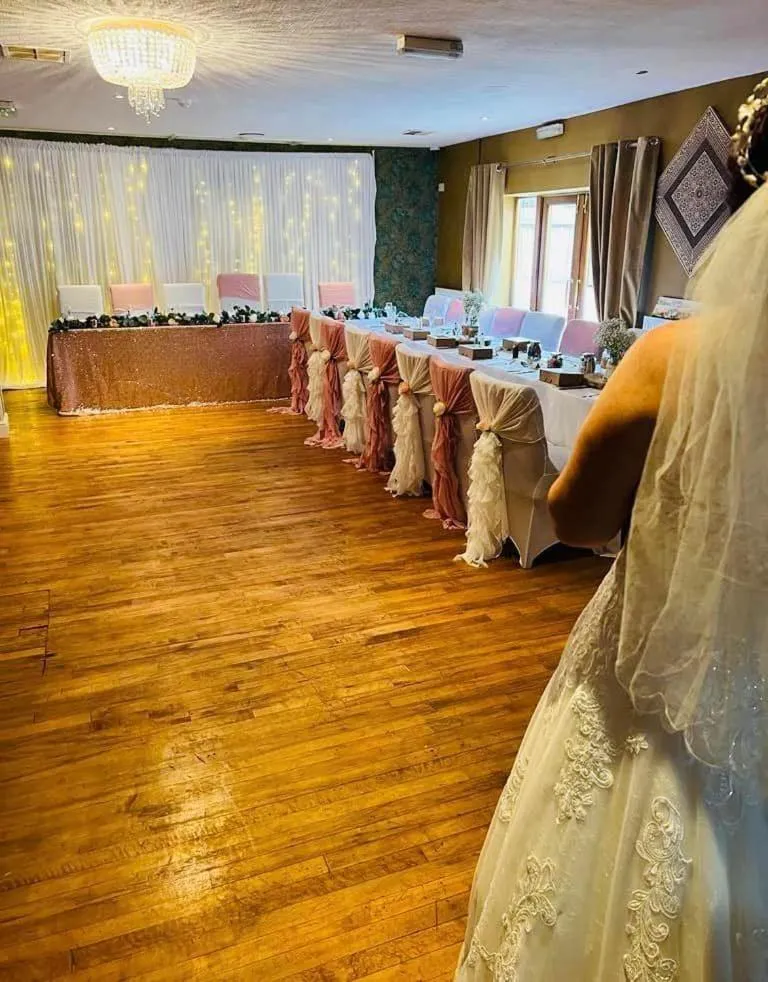 Restaurant/places to eat in The Shoulder at Hardstoft